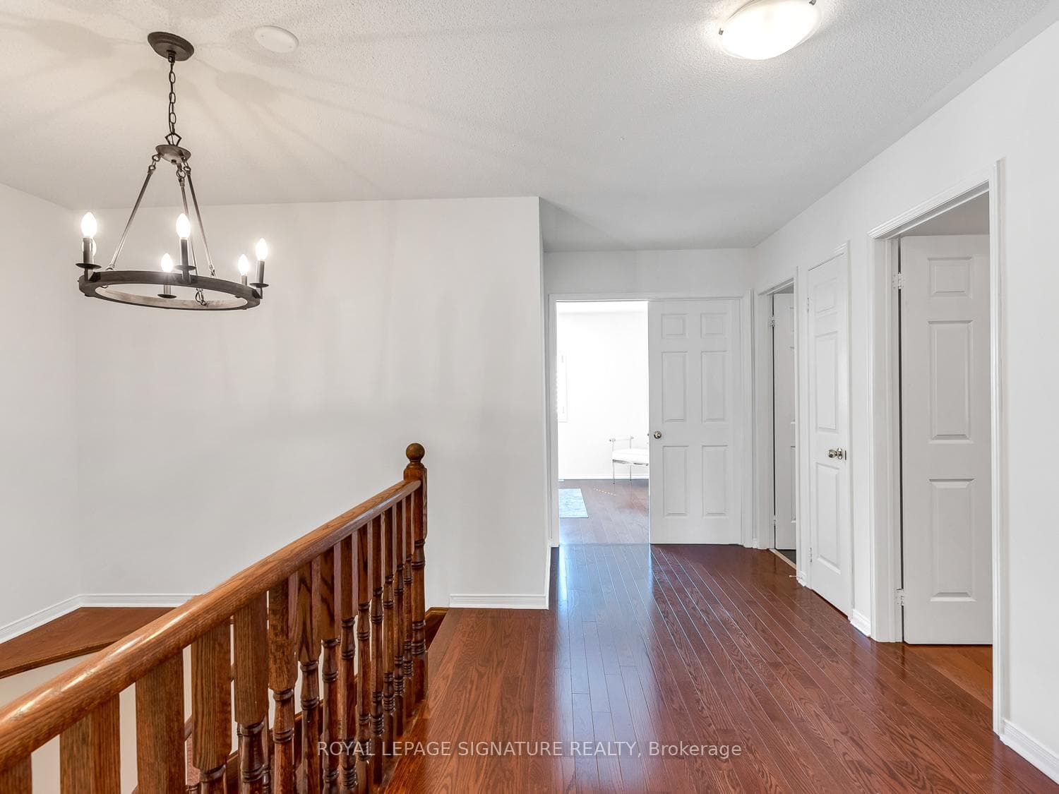5806 Page Crescent photo 19