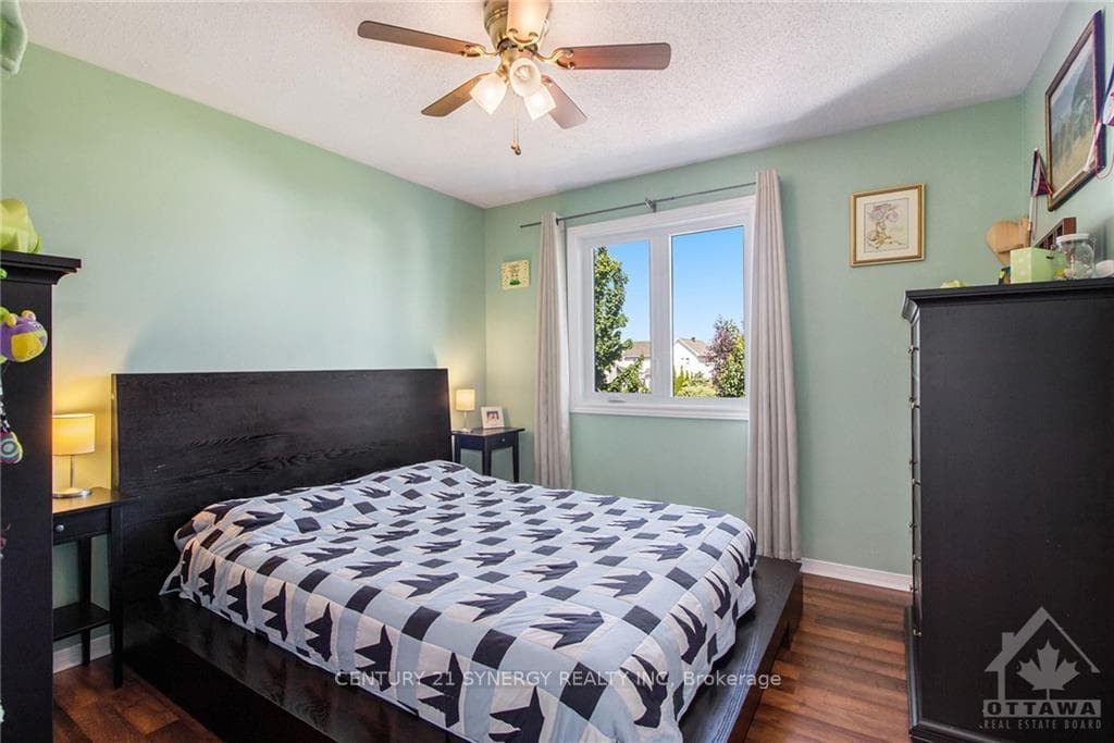 1686 LIBERTY Way photo 21