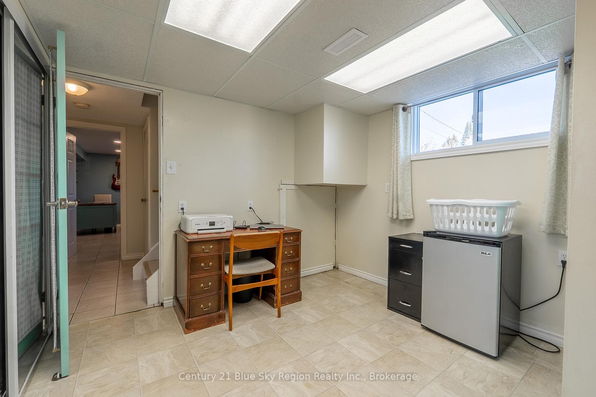19 Van Horne Crescent photo 31