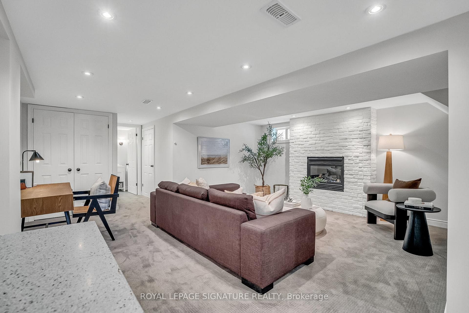 129 Harding Boulevard photo 19