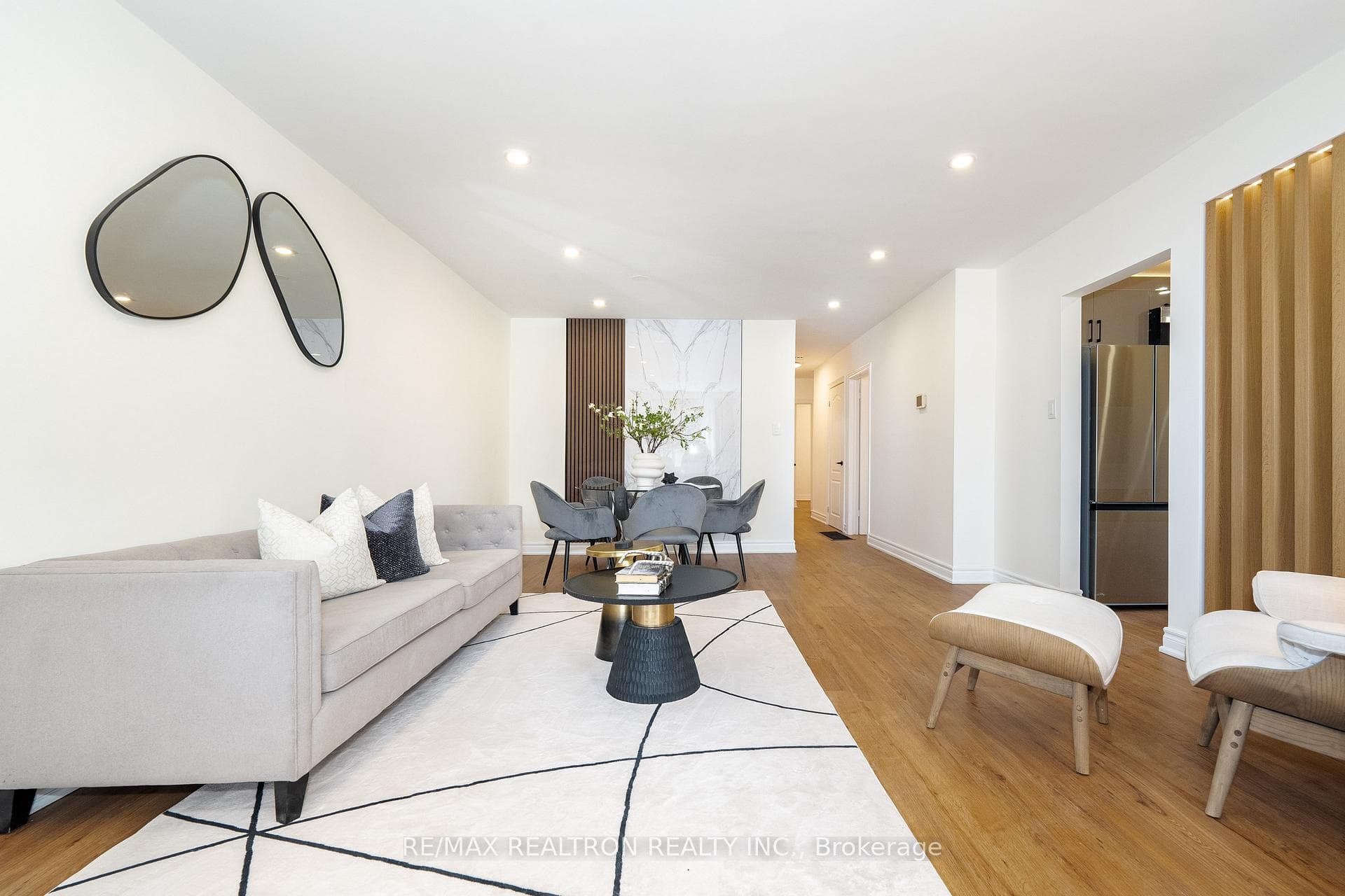 15 Richardson Drive photo 5