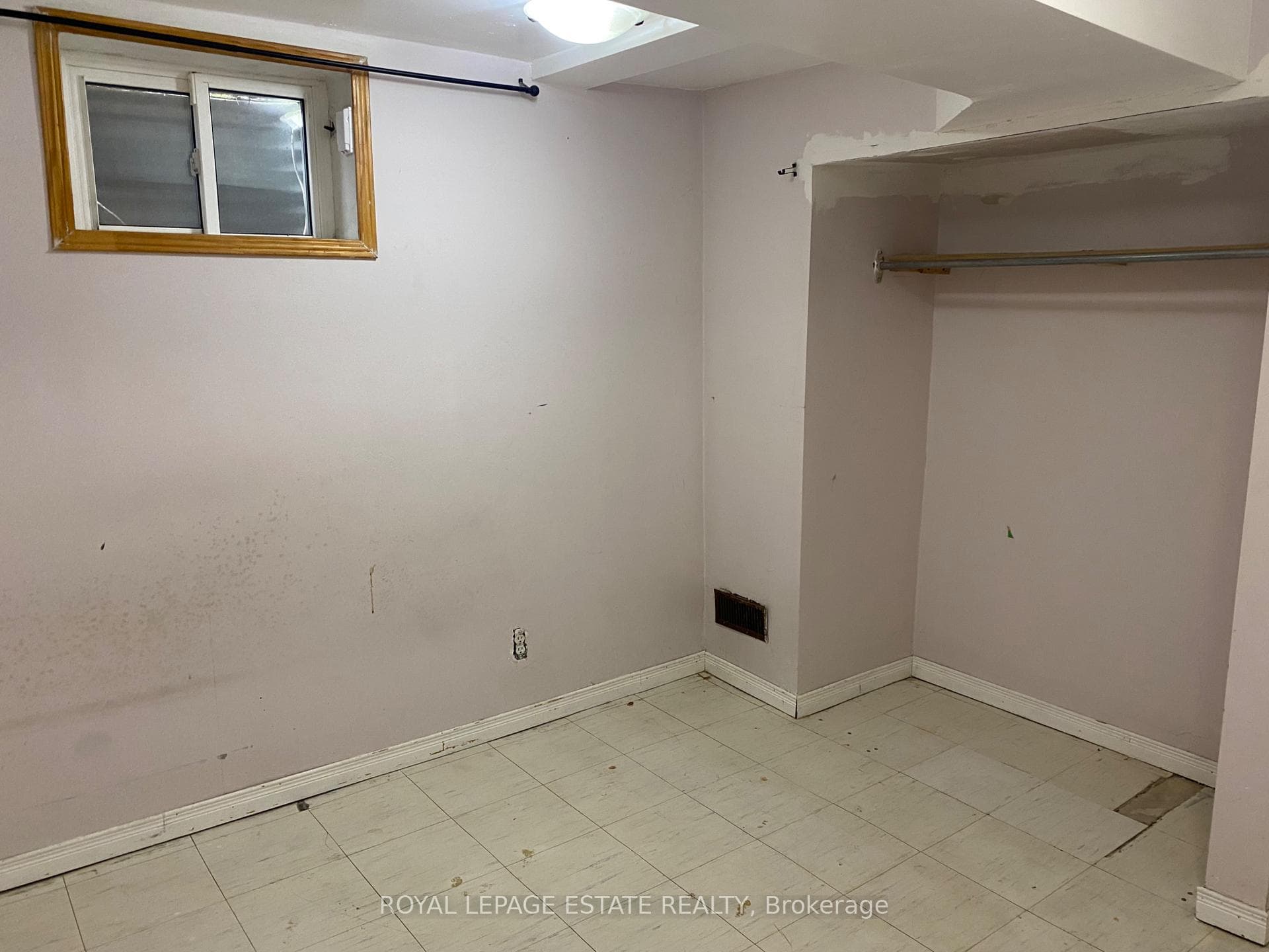 114 Baldwin Street Unit Bsmt photo 6