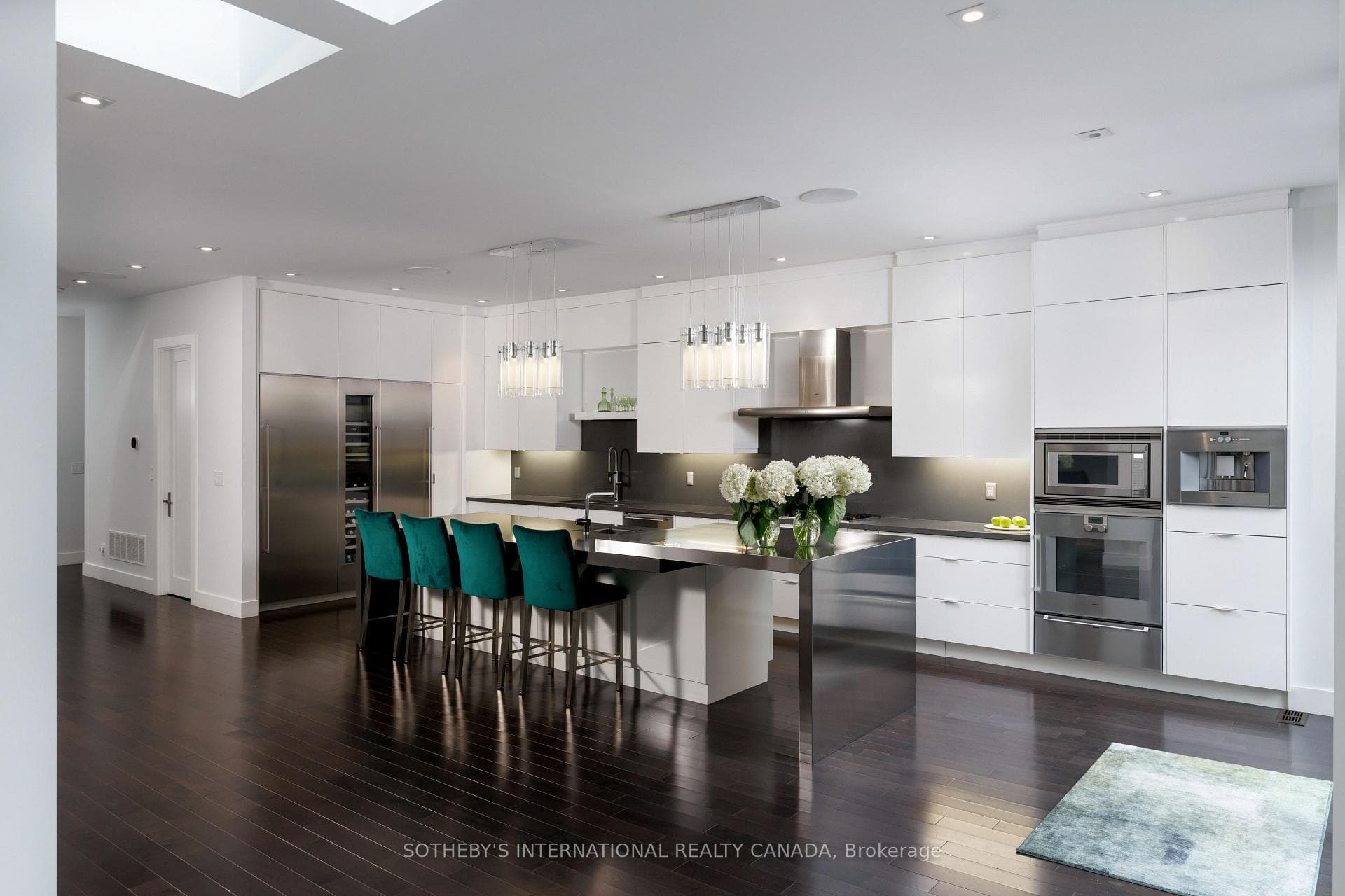 5 Hartfield Road photo 4
