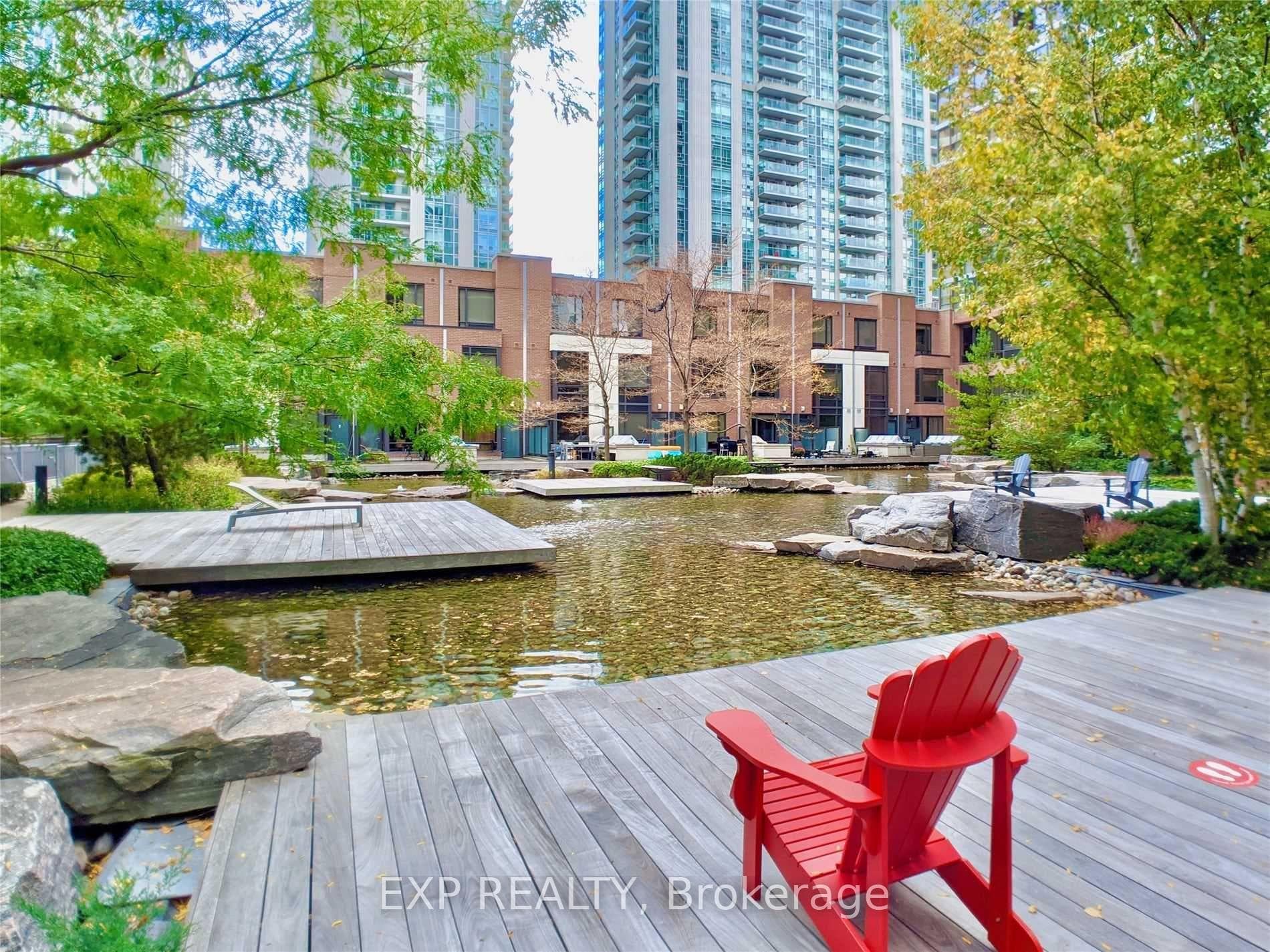 33 Sheppard Avenue Unit 212 photo 15