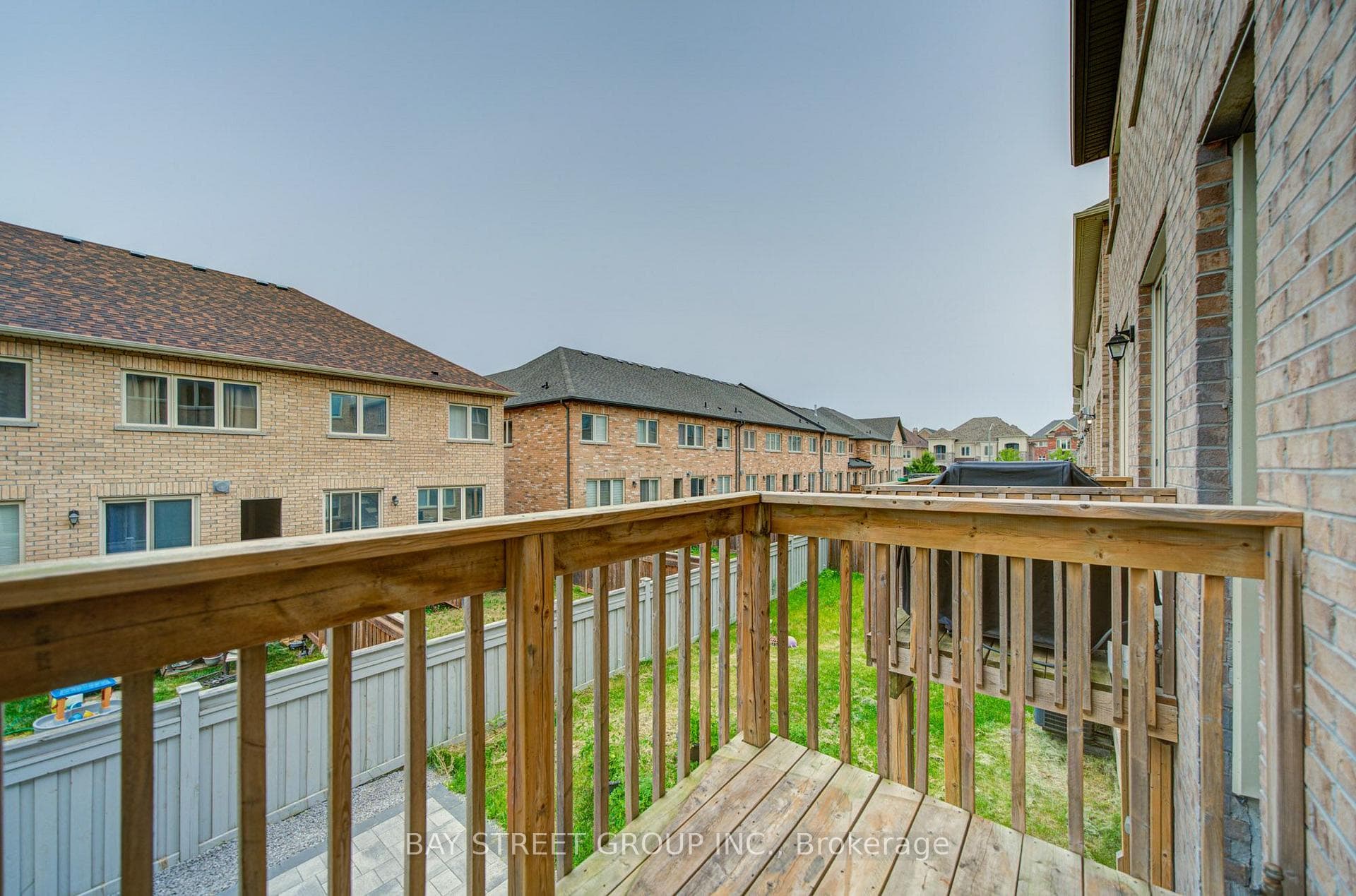 113 Drizzel Crescent photo 46