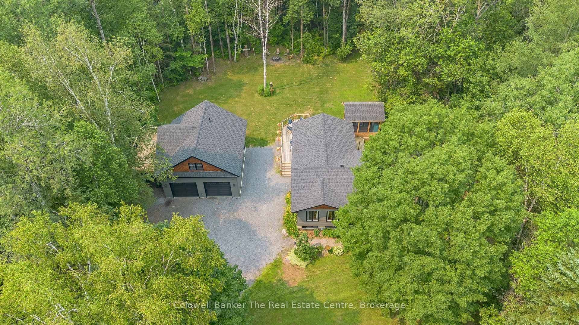 78 Glencairn Crescent photo 2