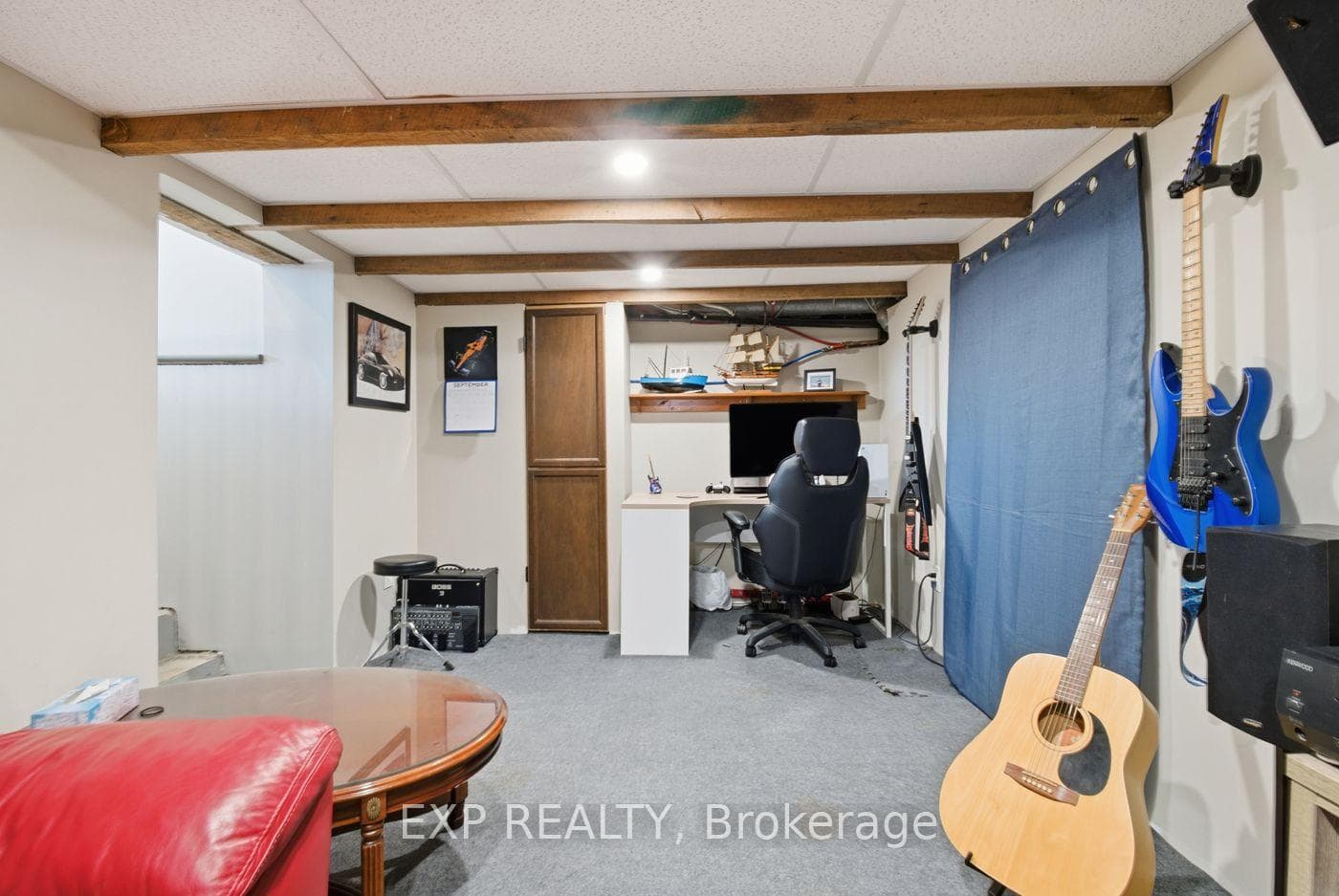 9043 Ridge Road photo 32