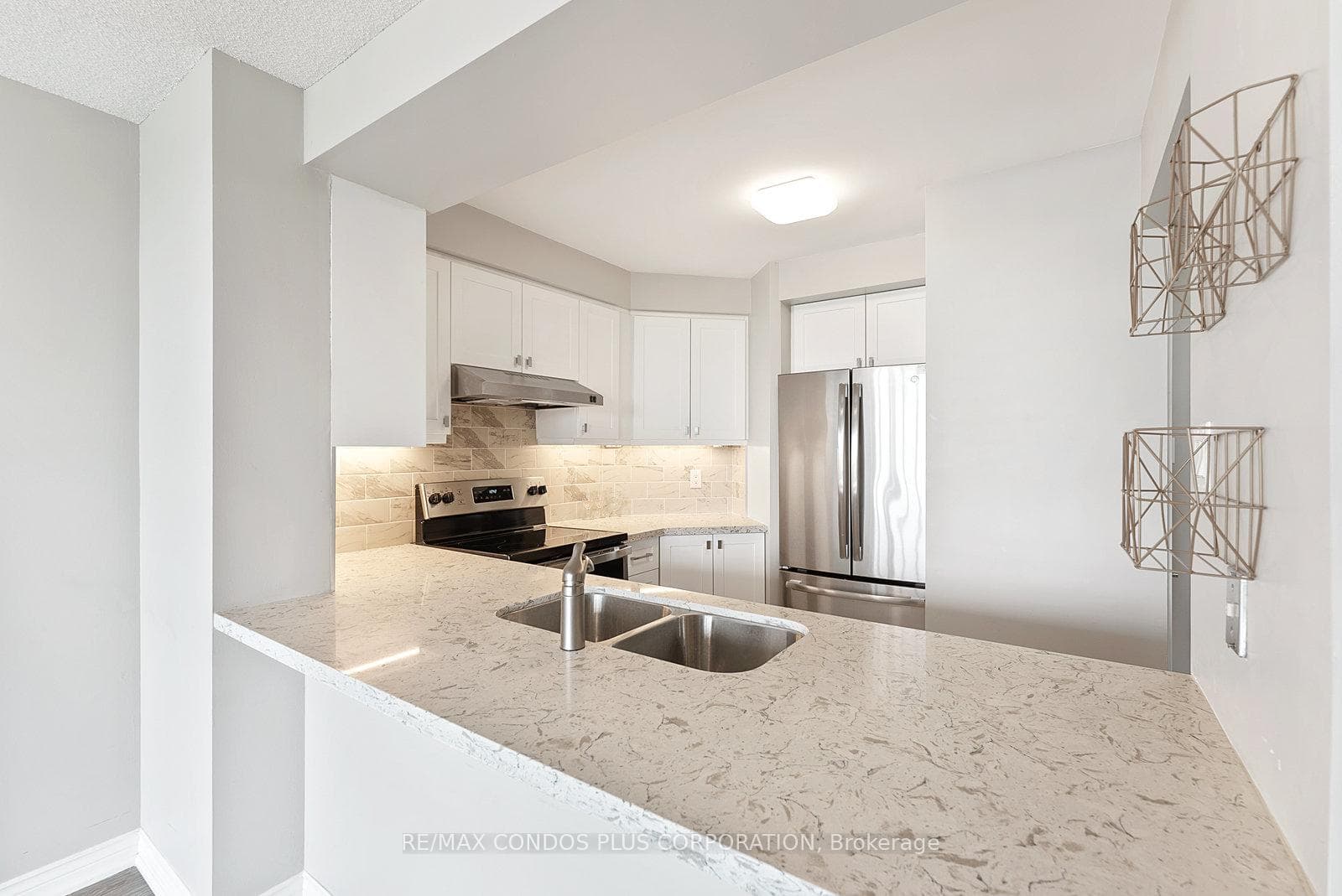 2285 Lake Shore Boulevard Unit 609 photo 21