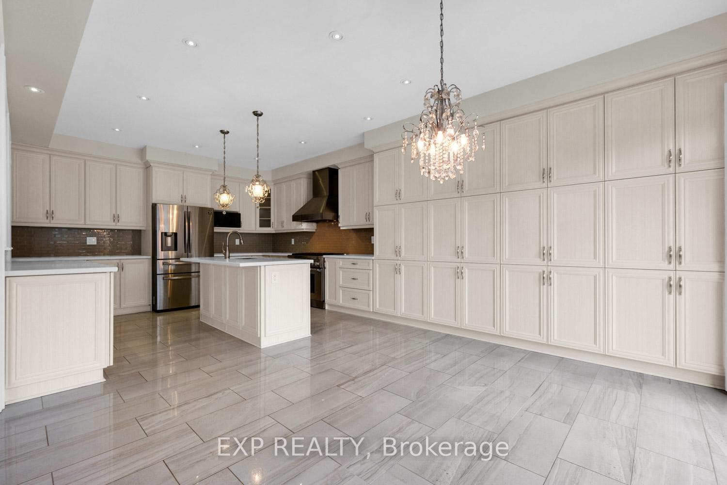 1343 Lawson Street photo 3