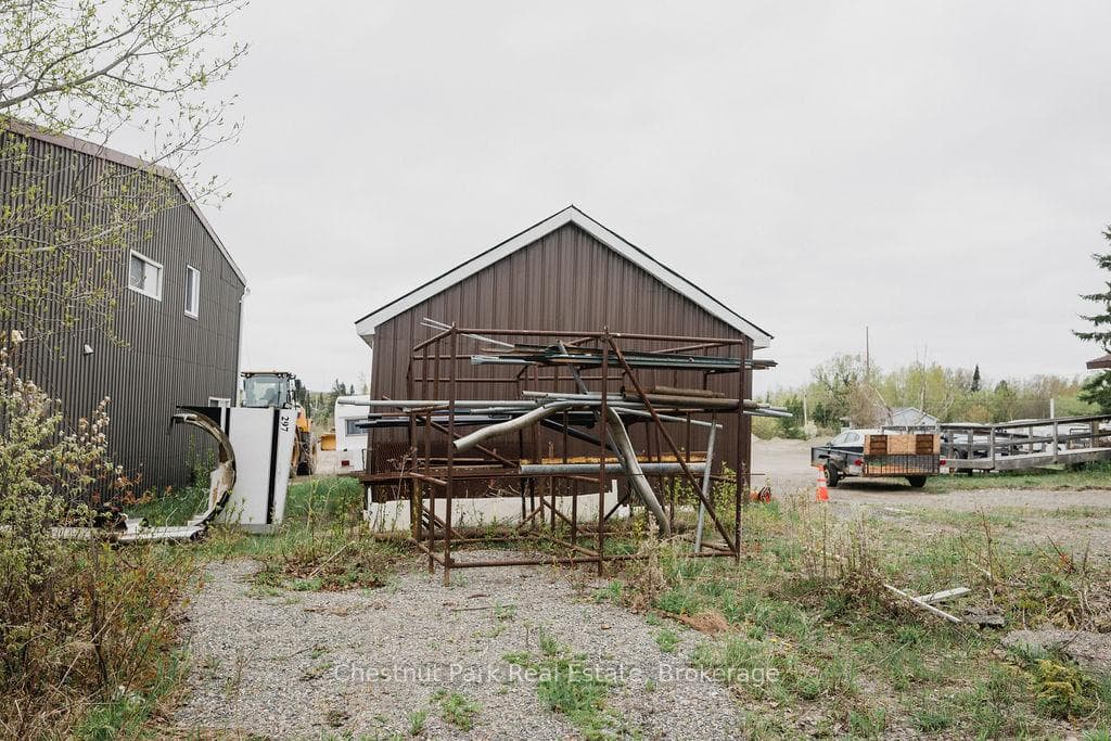 35 Niven Street photo 38