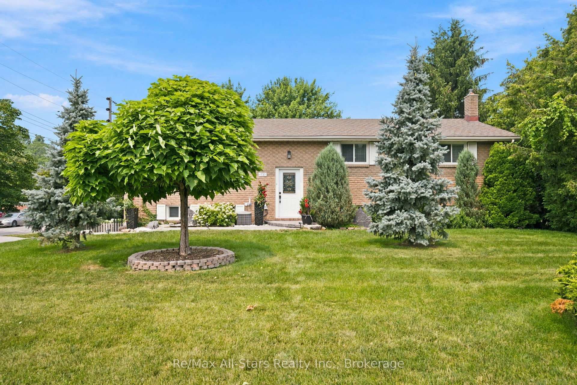 1781 Scugog Street photo 2