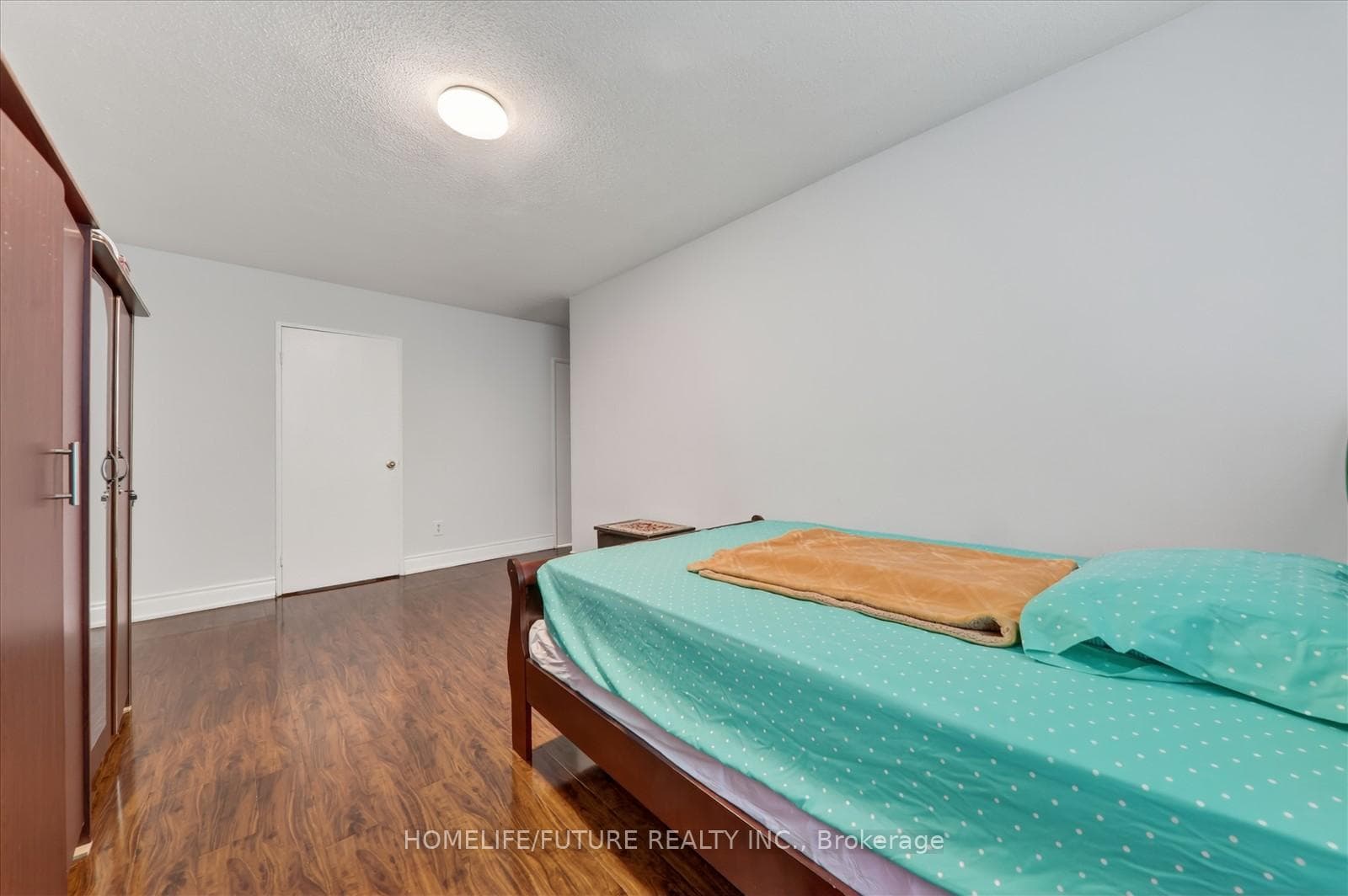 180 Markham Road Unit 705 photo 27