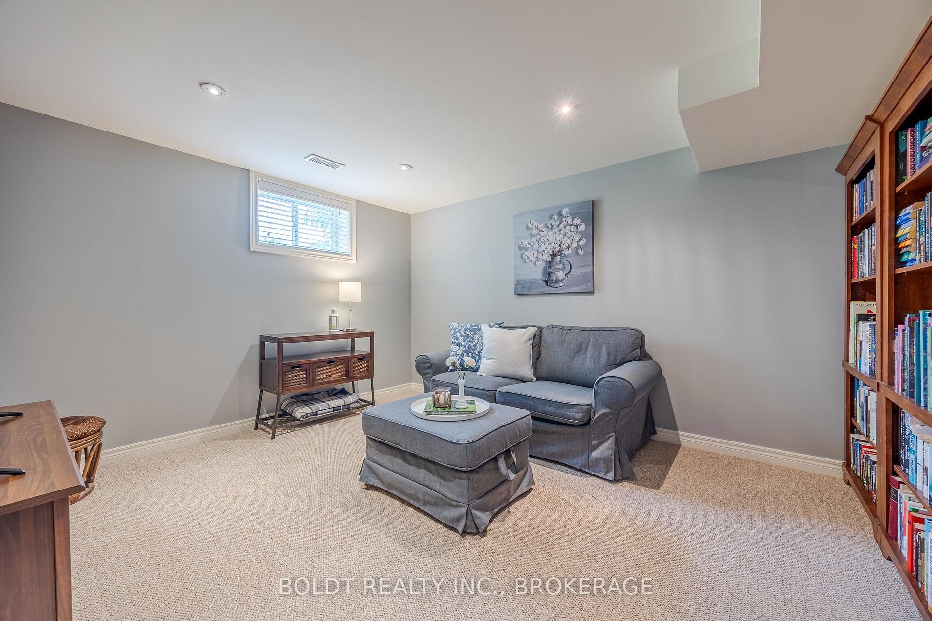 12 Northglen Avenue photo 23