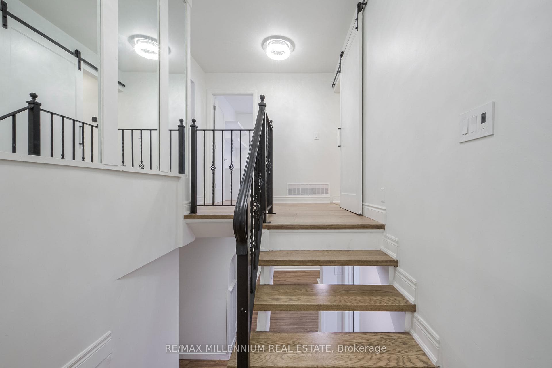 1285 Rebecca Street photo 37