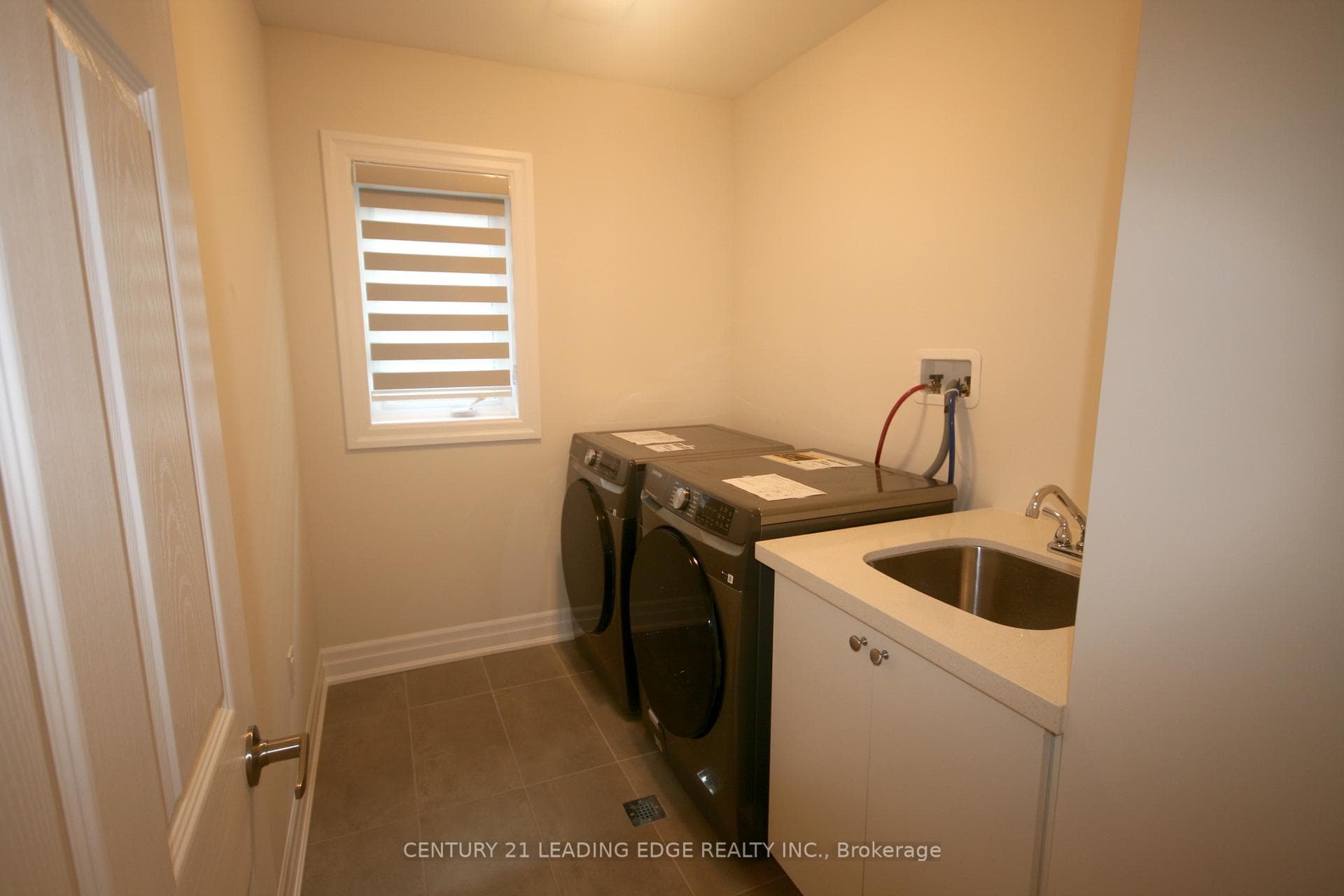 39 ED EWERT Avenue photo 20