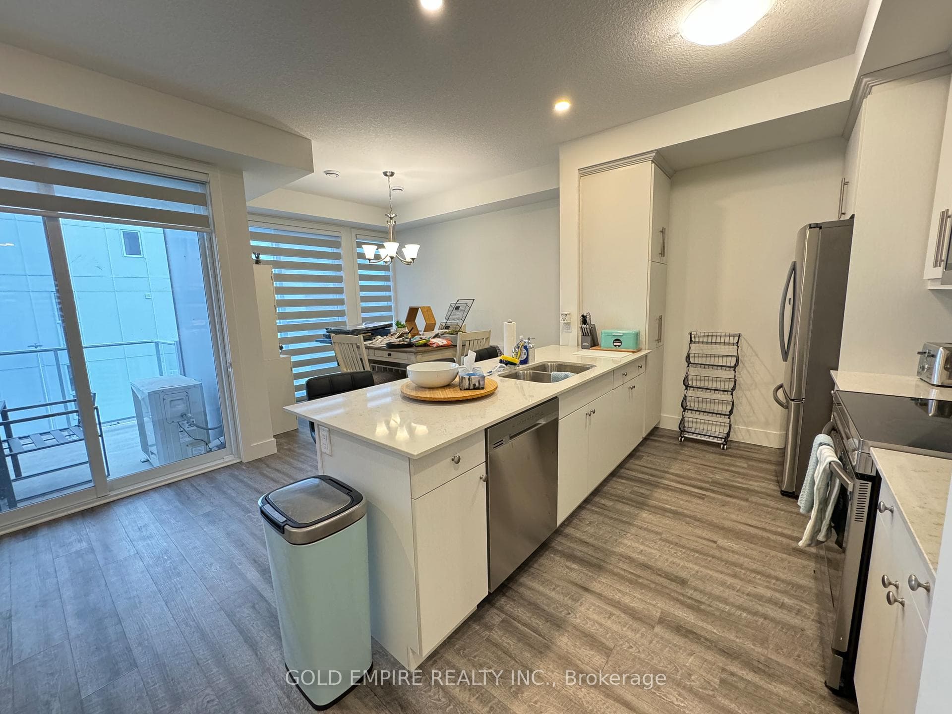 234 EDGEVALLEY Road Unit 11 photo 10
