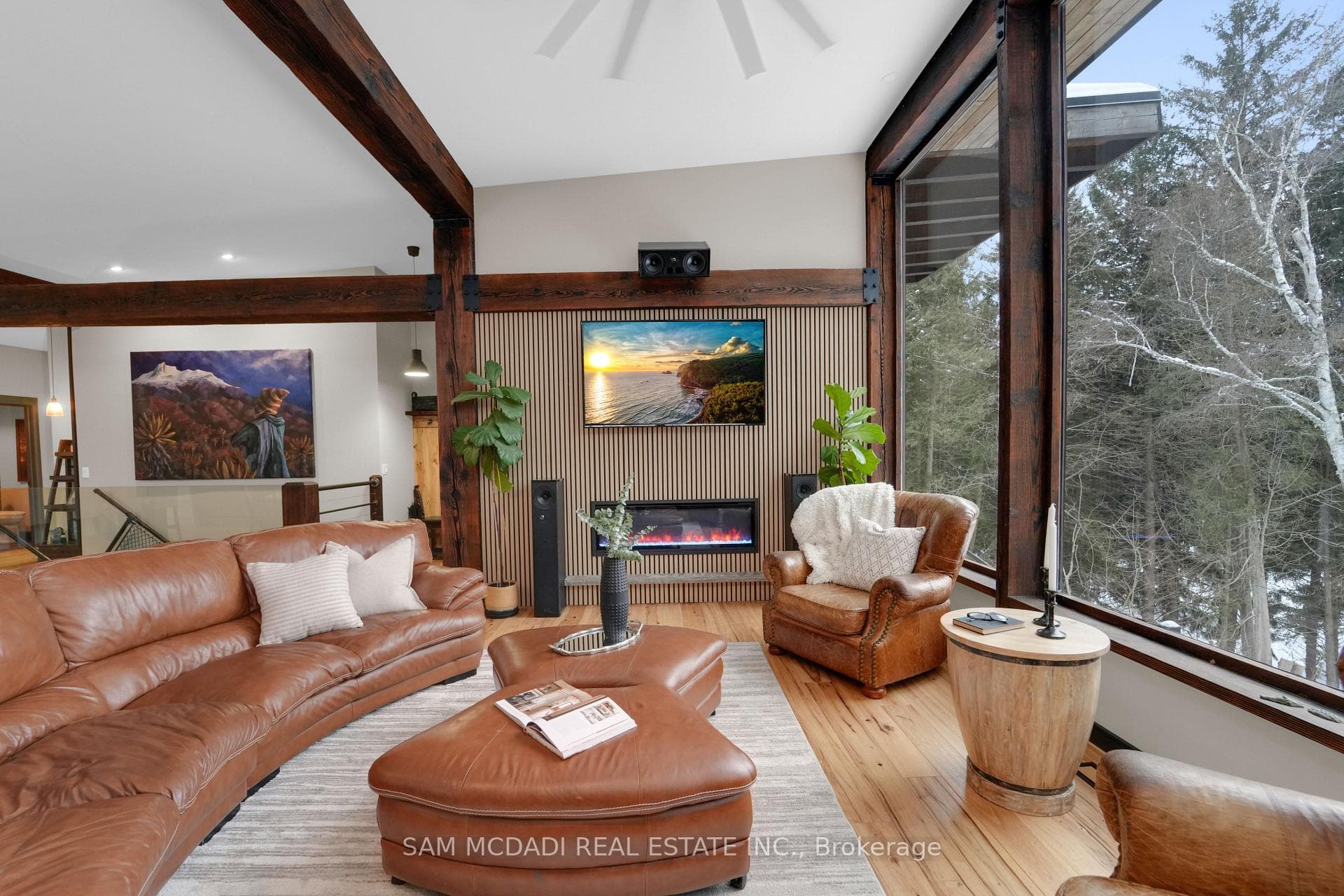2084 Grand Boulevard photo 8