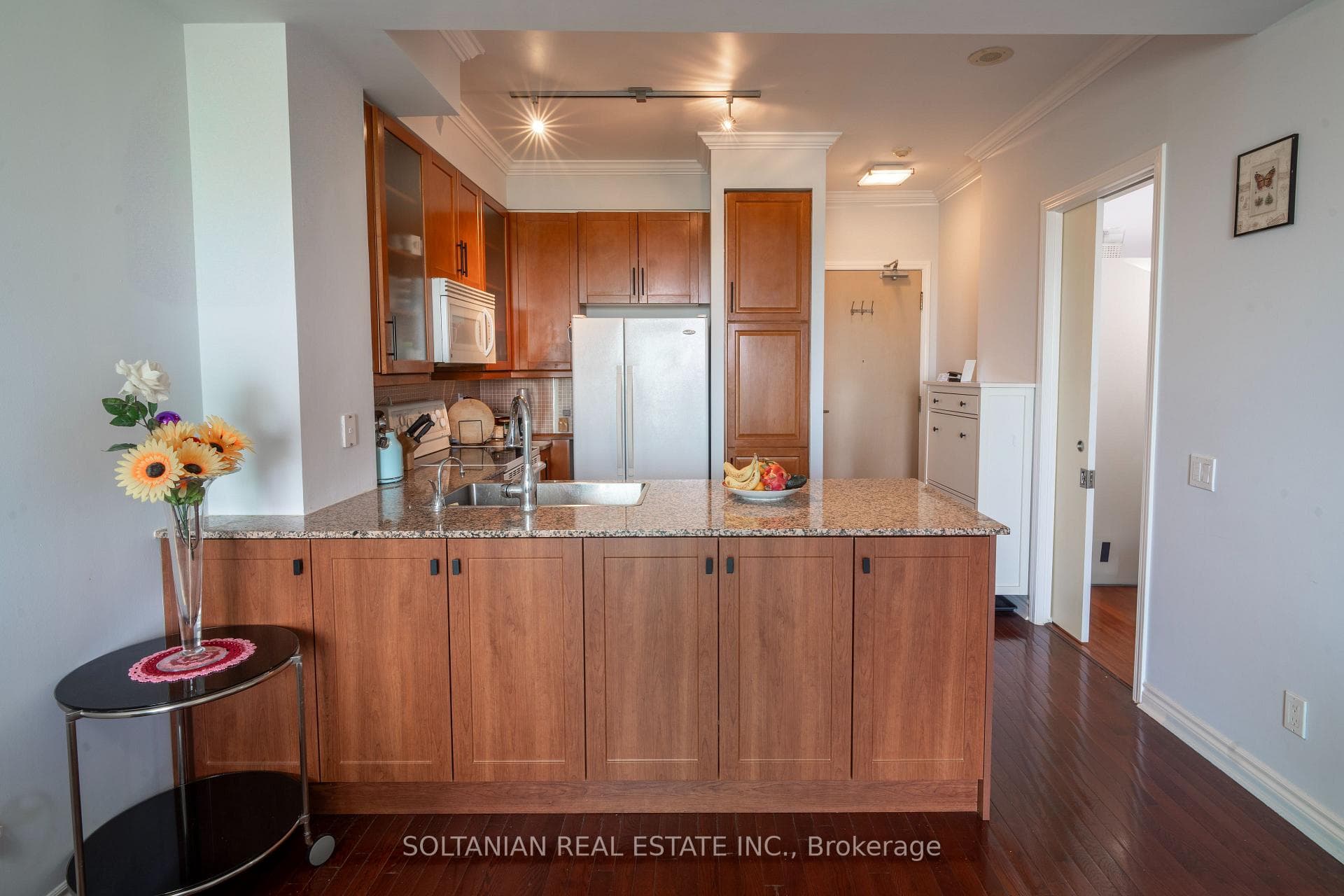 60 Byng Avenue Unit 508 photo 5