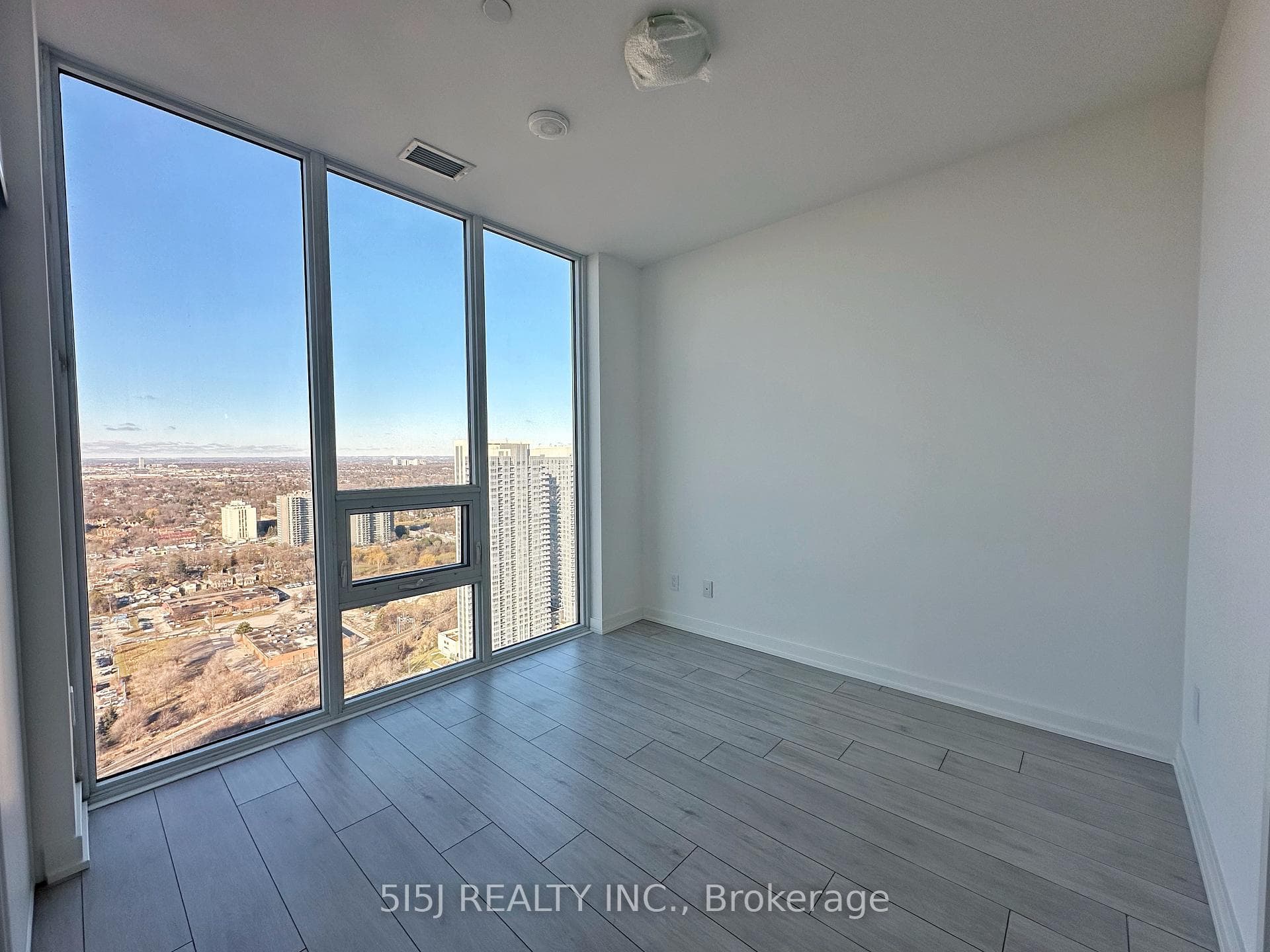 2033 Kennedy Road Unit 3902 photo 13