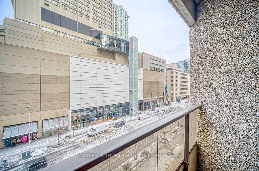 55 Bloor Street Unit 607 photo 18