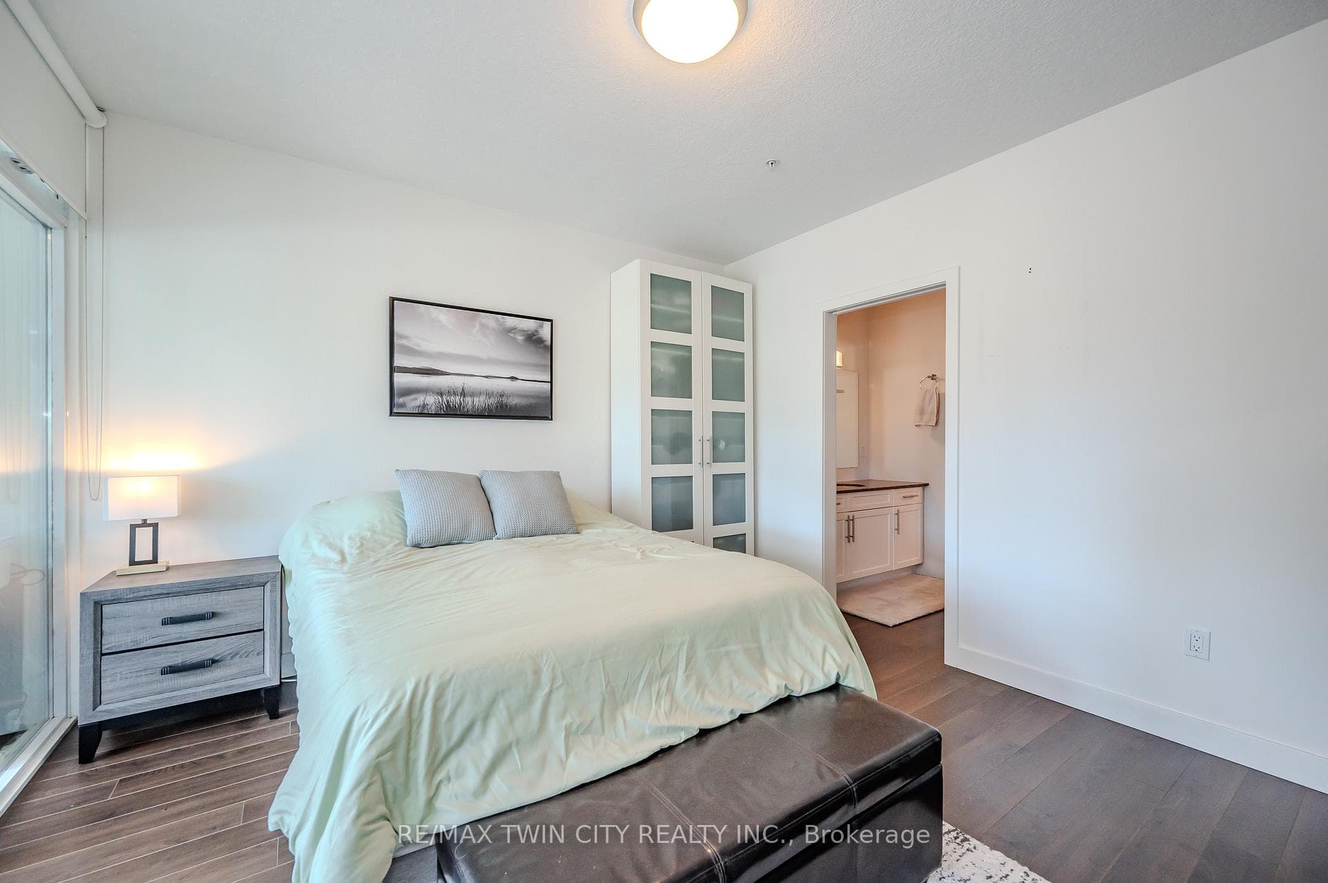 188 KING Street Unit 212 photo 9