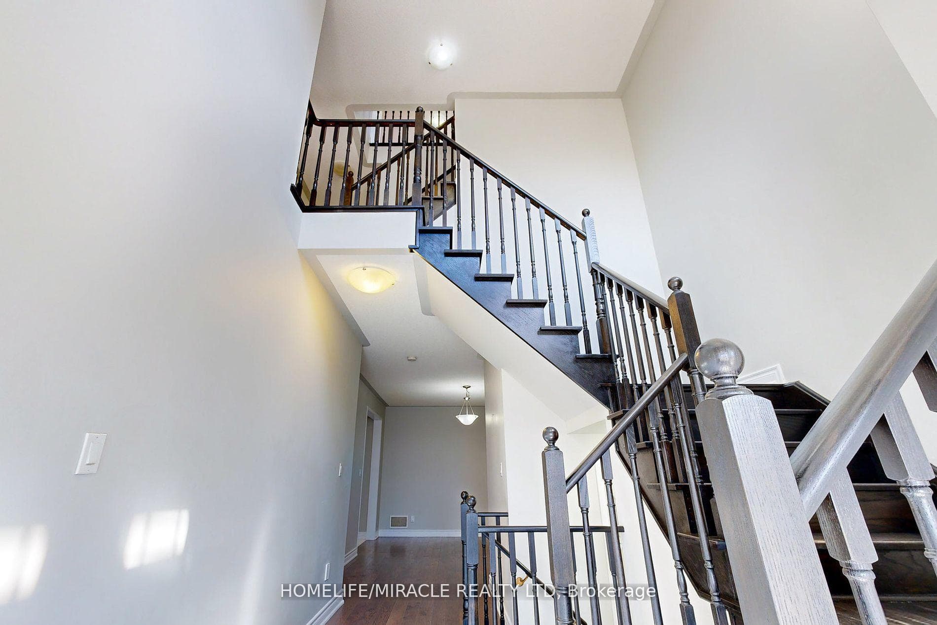 11 Willoughby Way photo 4