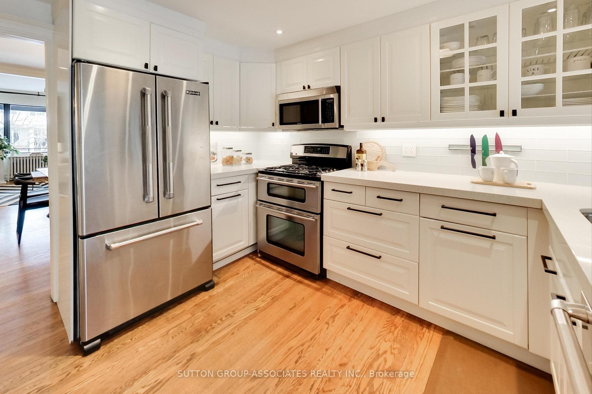 8 Ellsworth Avenue photo 11
