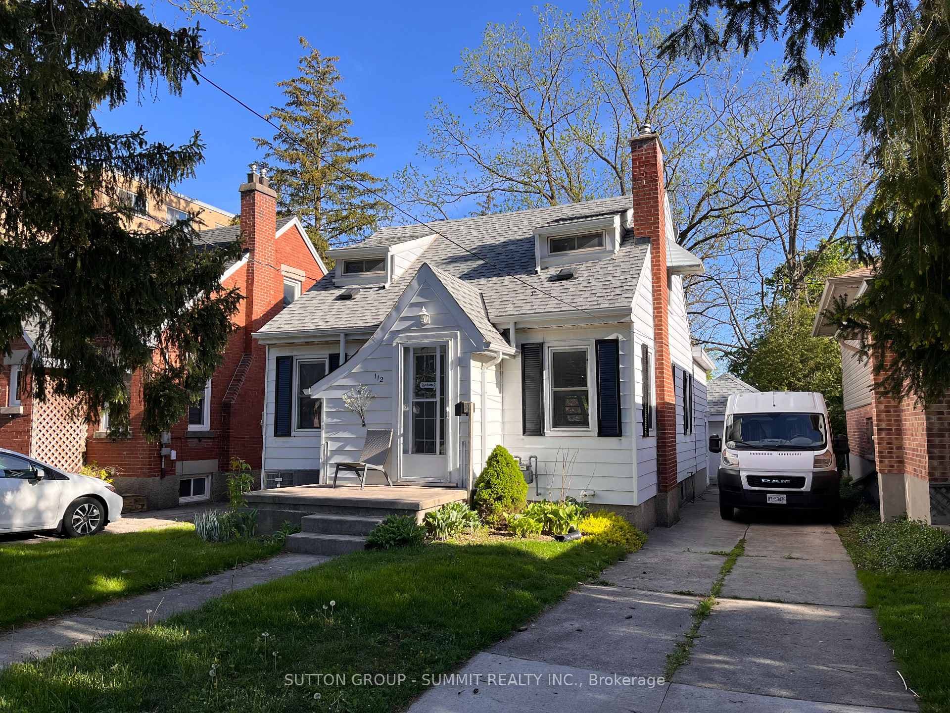 112 Devonshire Avenue photo 1