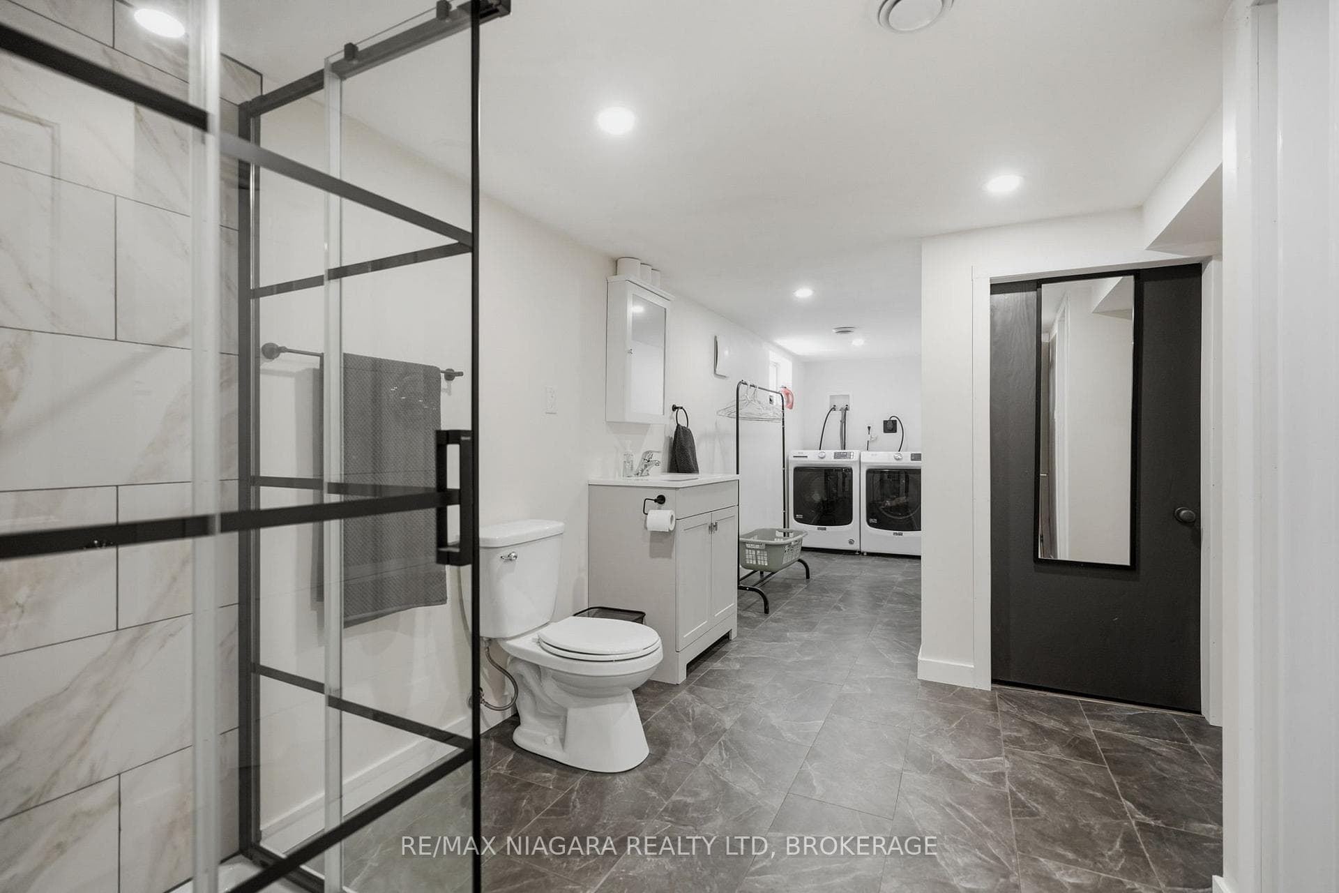 21 Verne Avenue photo 29