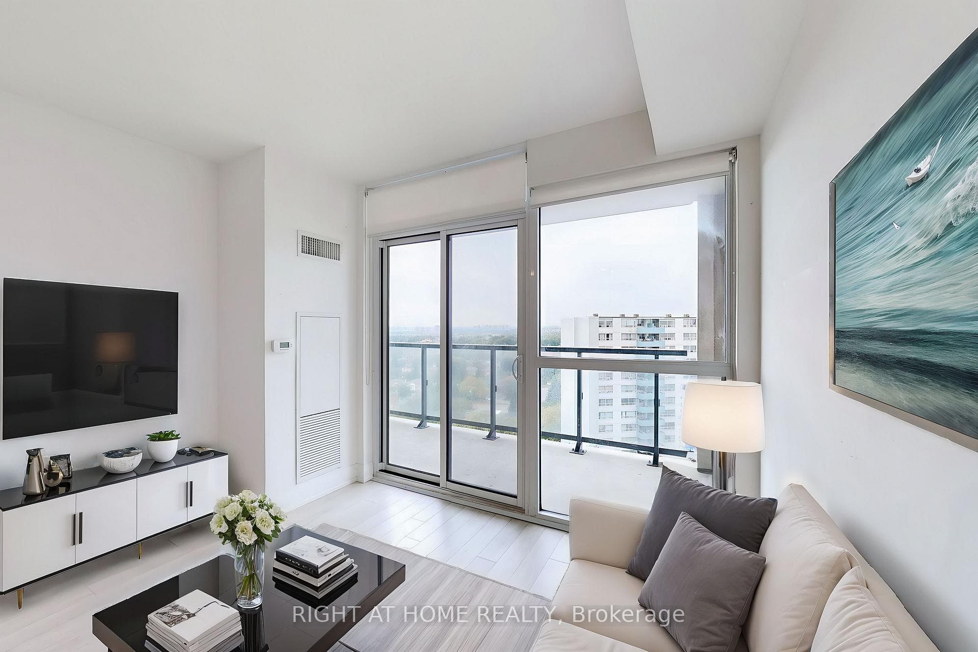 1461 Lawrence Avenue Unit 1303 photo 1