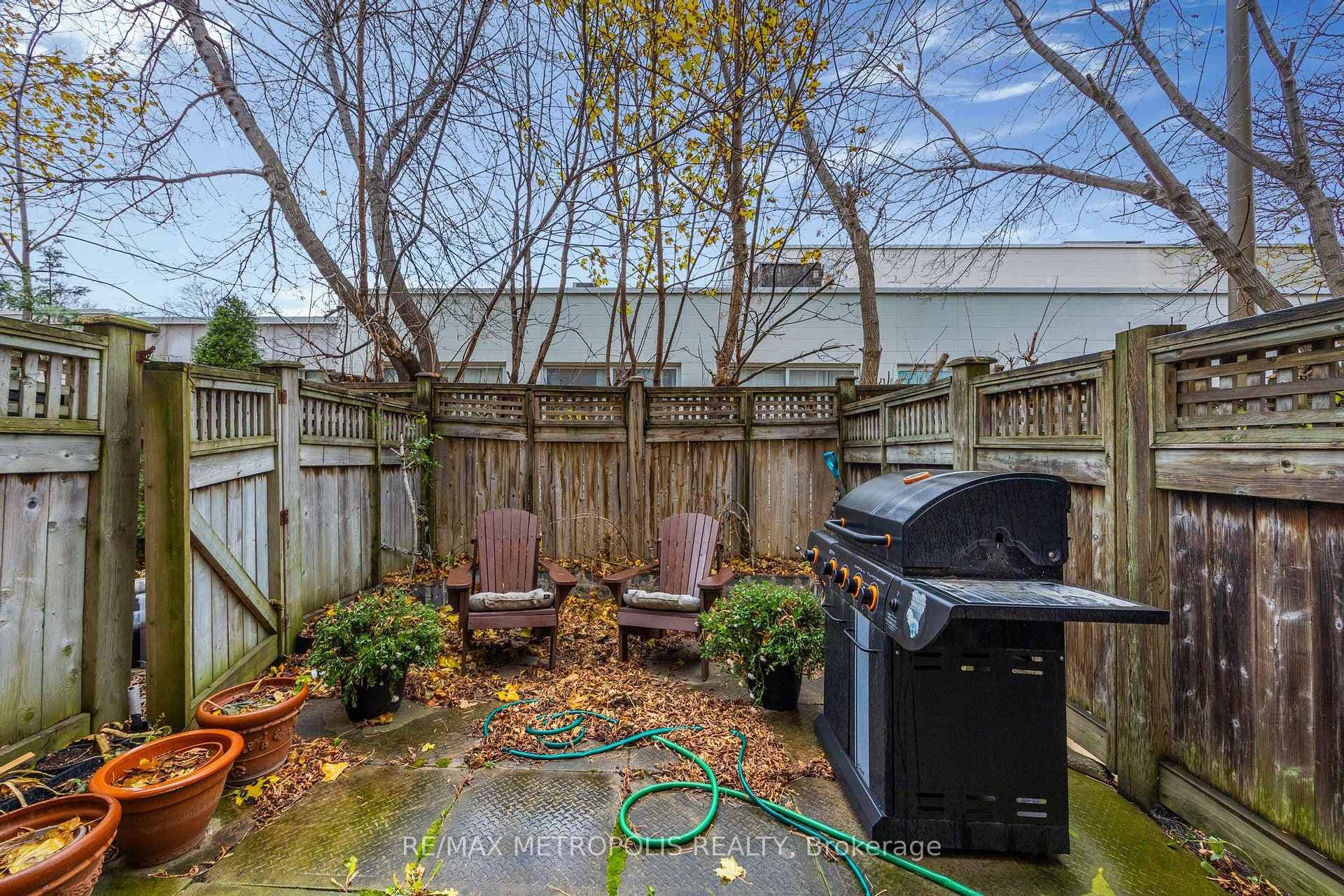 21 Replin Road Unit 40 photo 24
