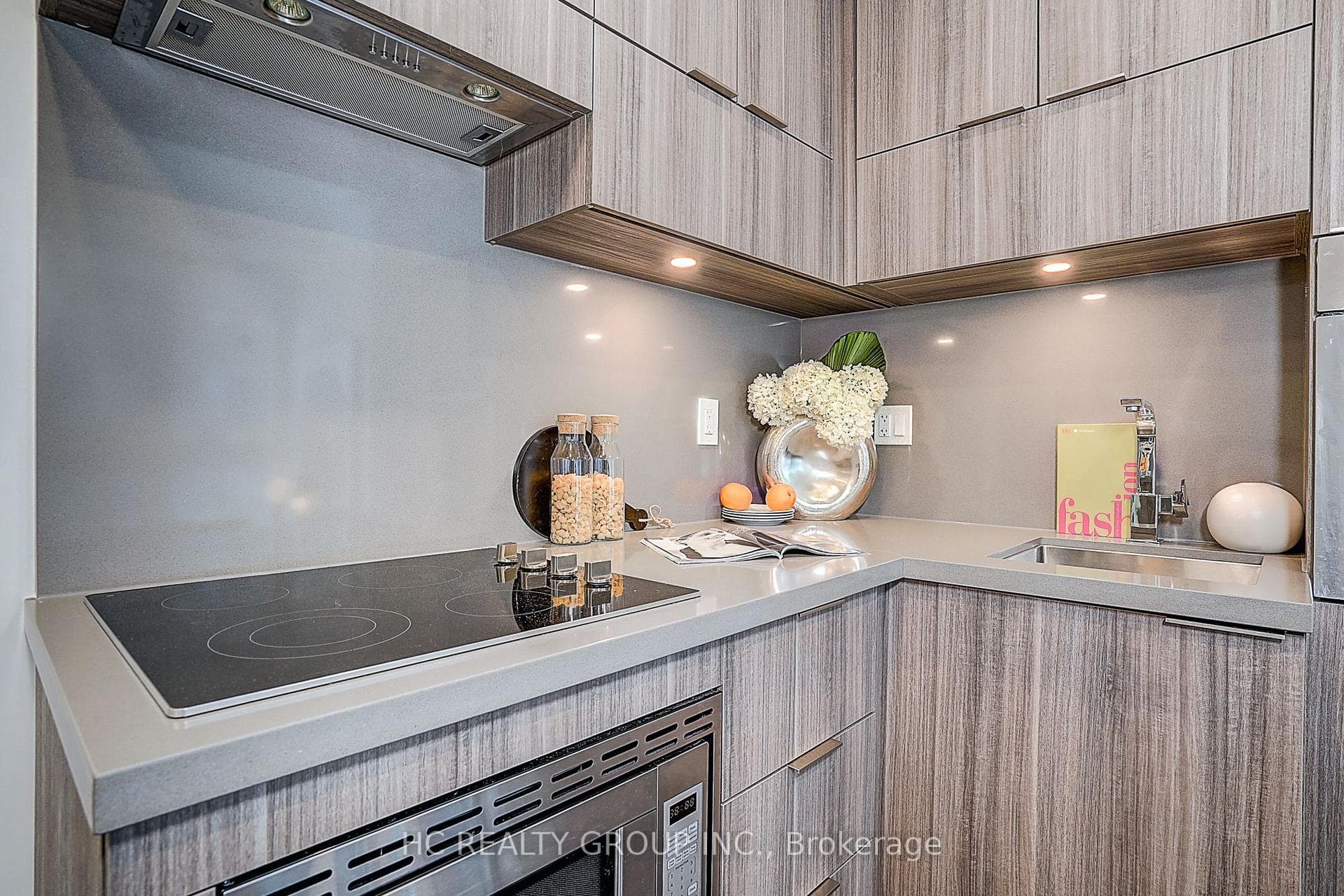 39 Roehampton Avenue Unit 3007 photo 16