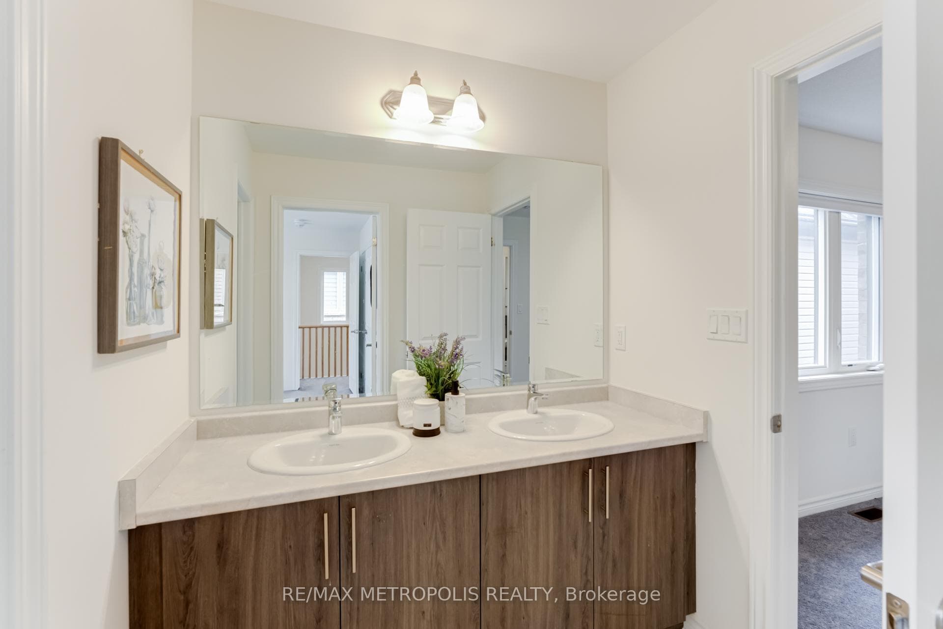 224 Fleetwood Drive photo 37