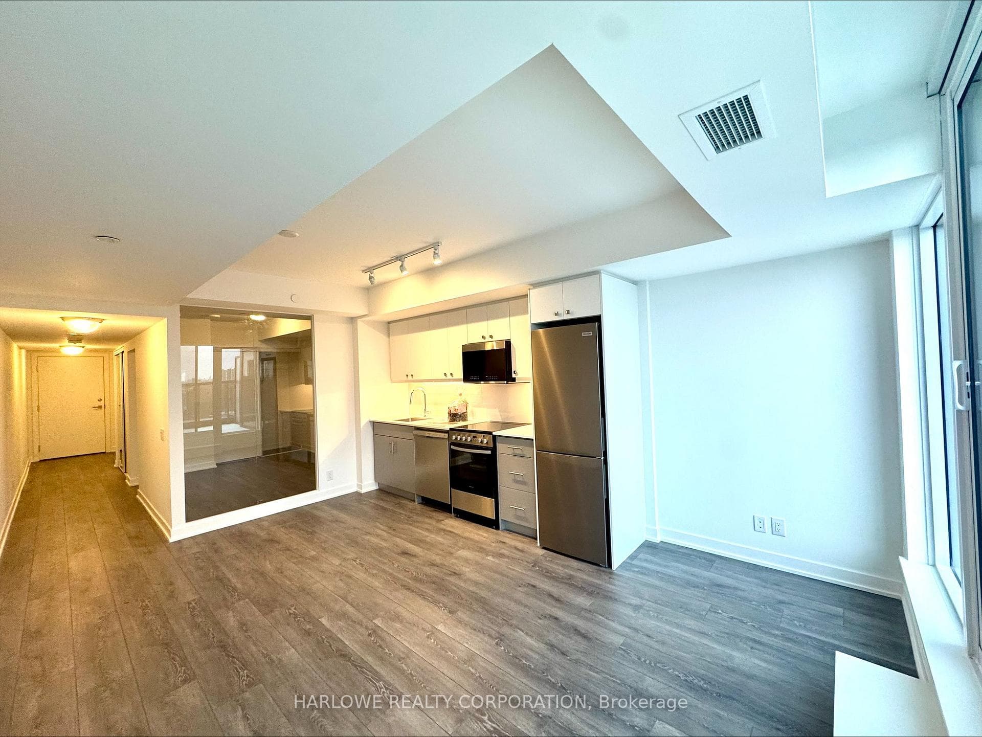 2 Manderley Drive Unit 803 photo 2