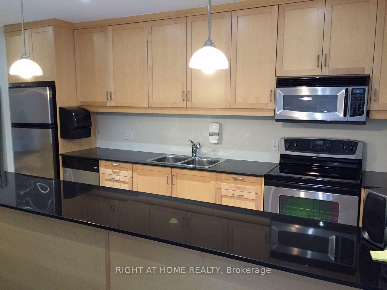 44 Bond Street Unit 804 photo 21