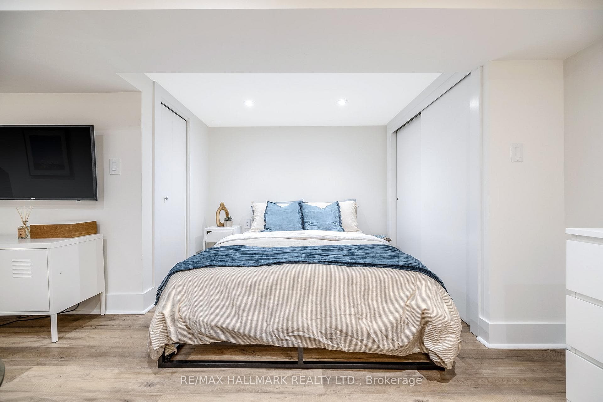 219 Dovercourt Road photo 30