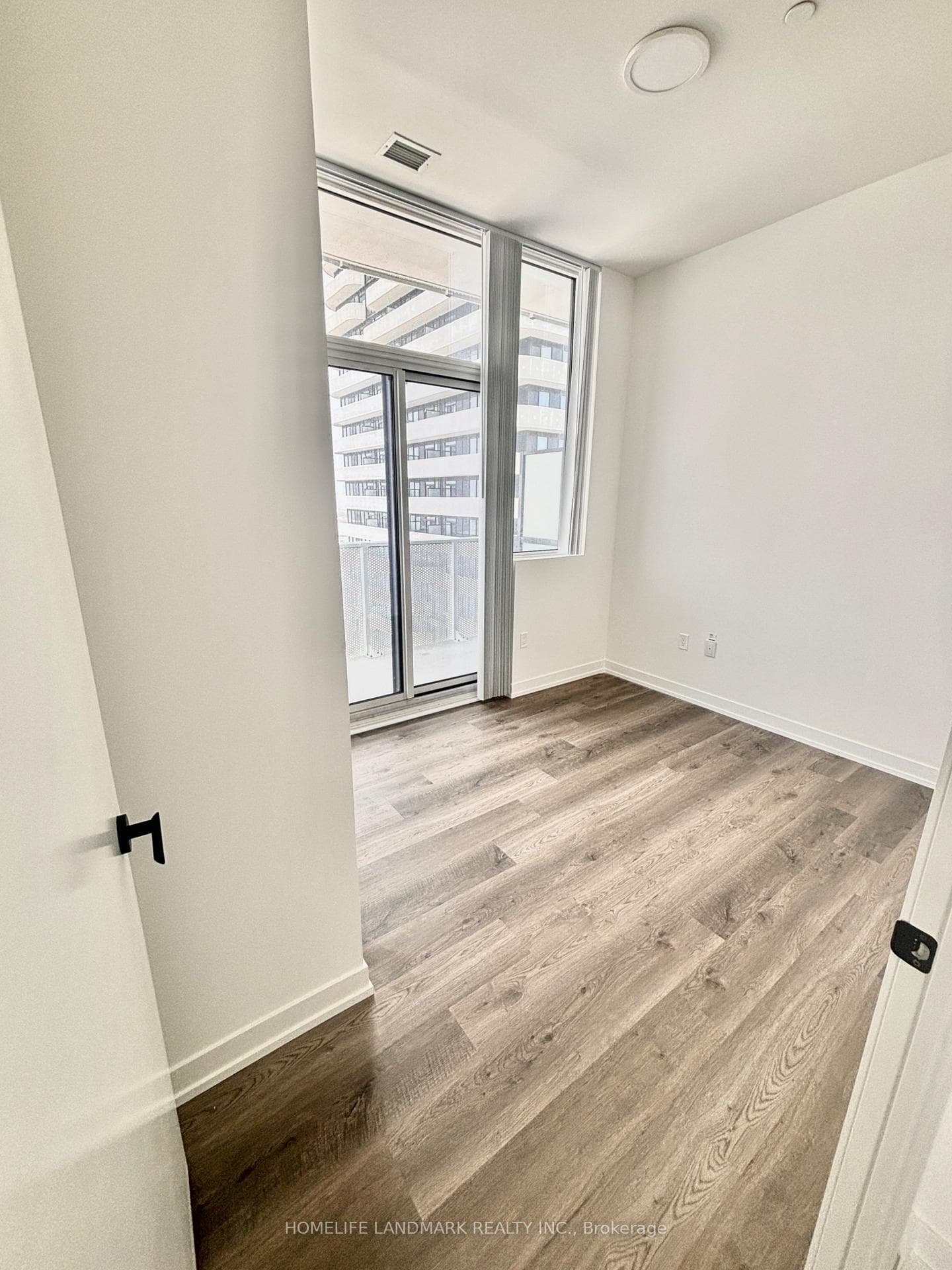 195 Commerce Street Unit 2111 photo 6