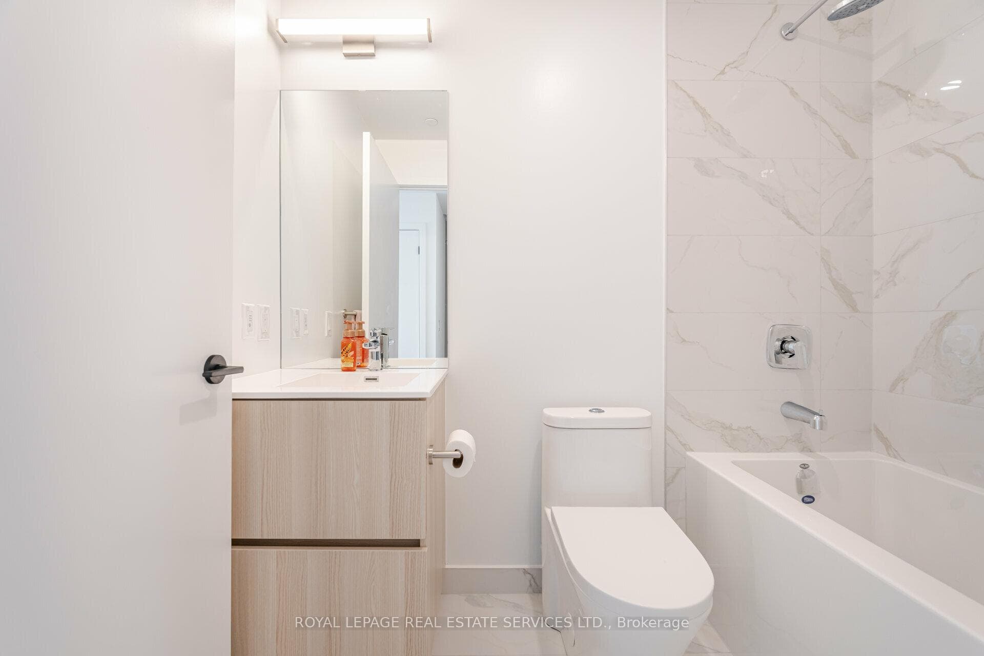 220 Missinnihe Way Unit 1411 photo 24