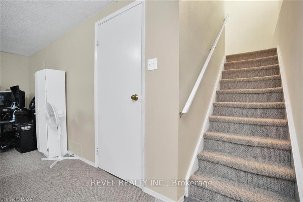 490 THIRD Street Unit 7 photo 24