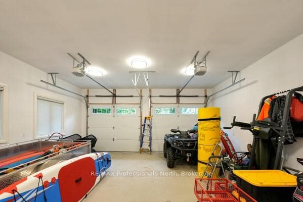1360 Wonderland Road photo 24