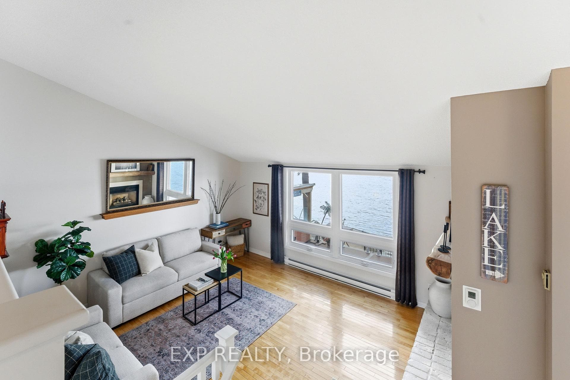 592 Cedarstone Road photo 7