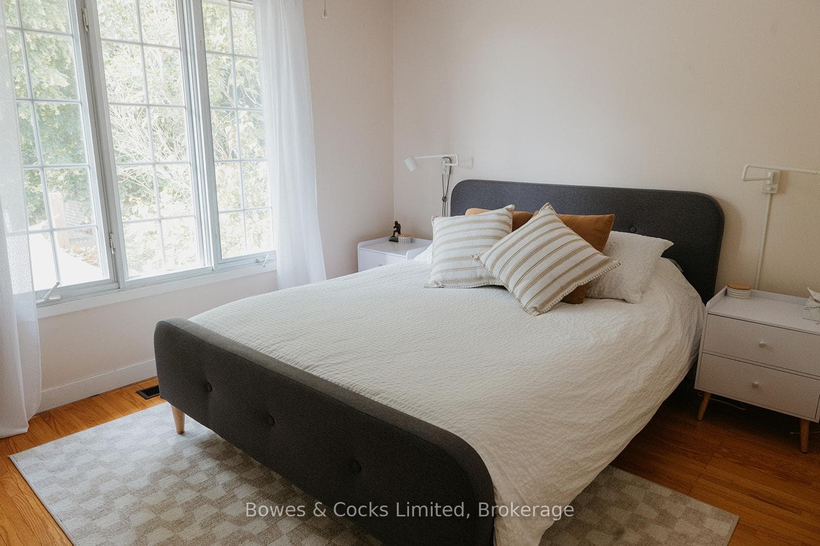 951 Ellesmere Avenue photo 20