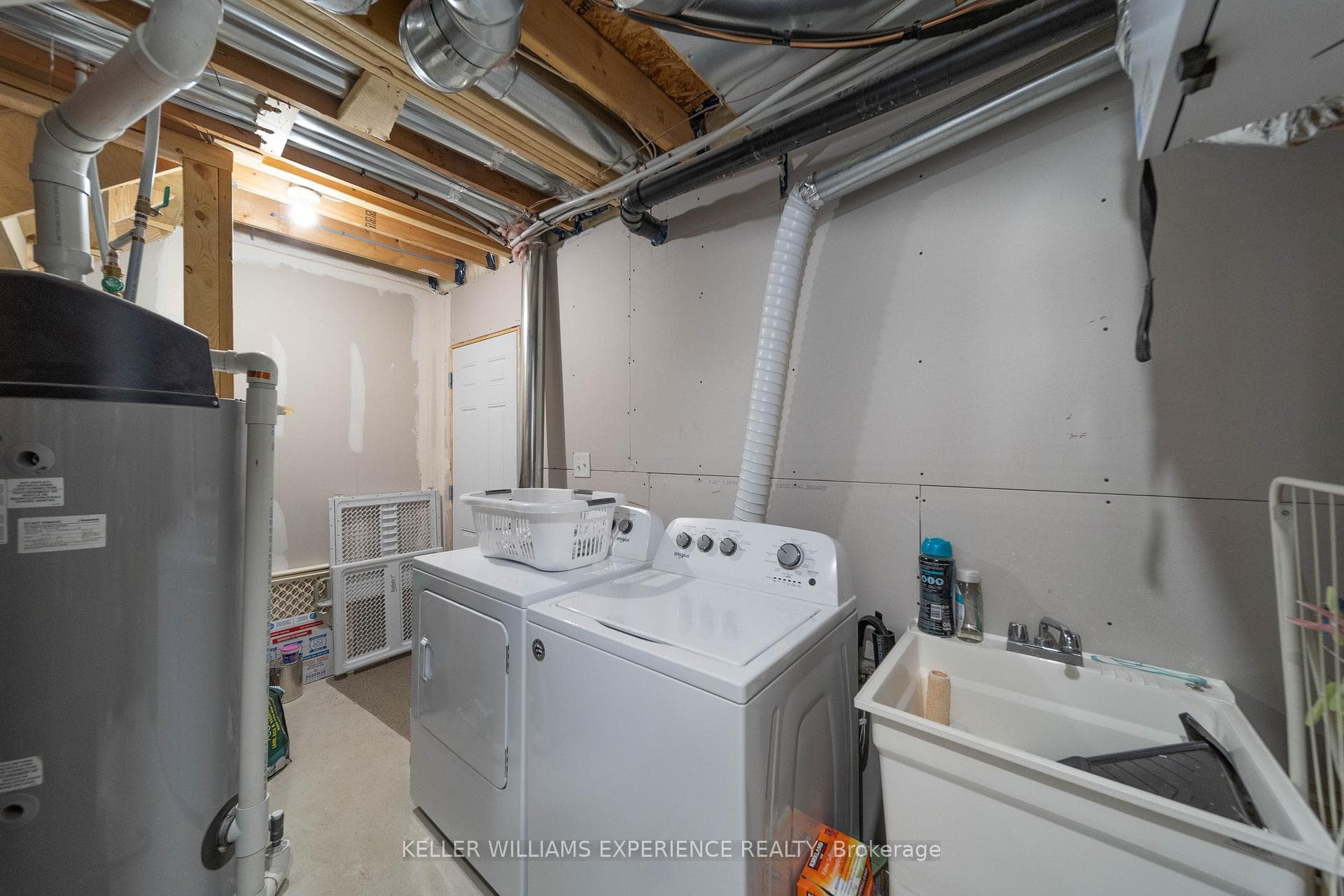 42 Andean Lane photo 19