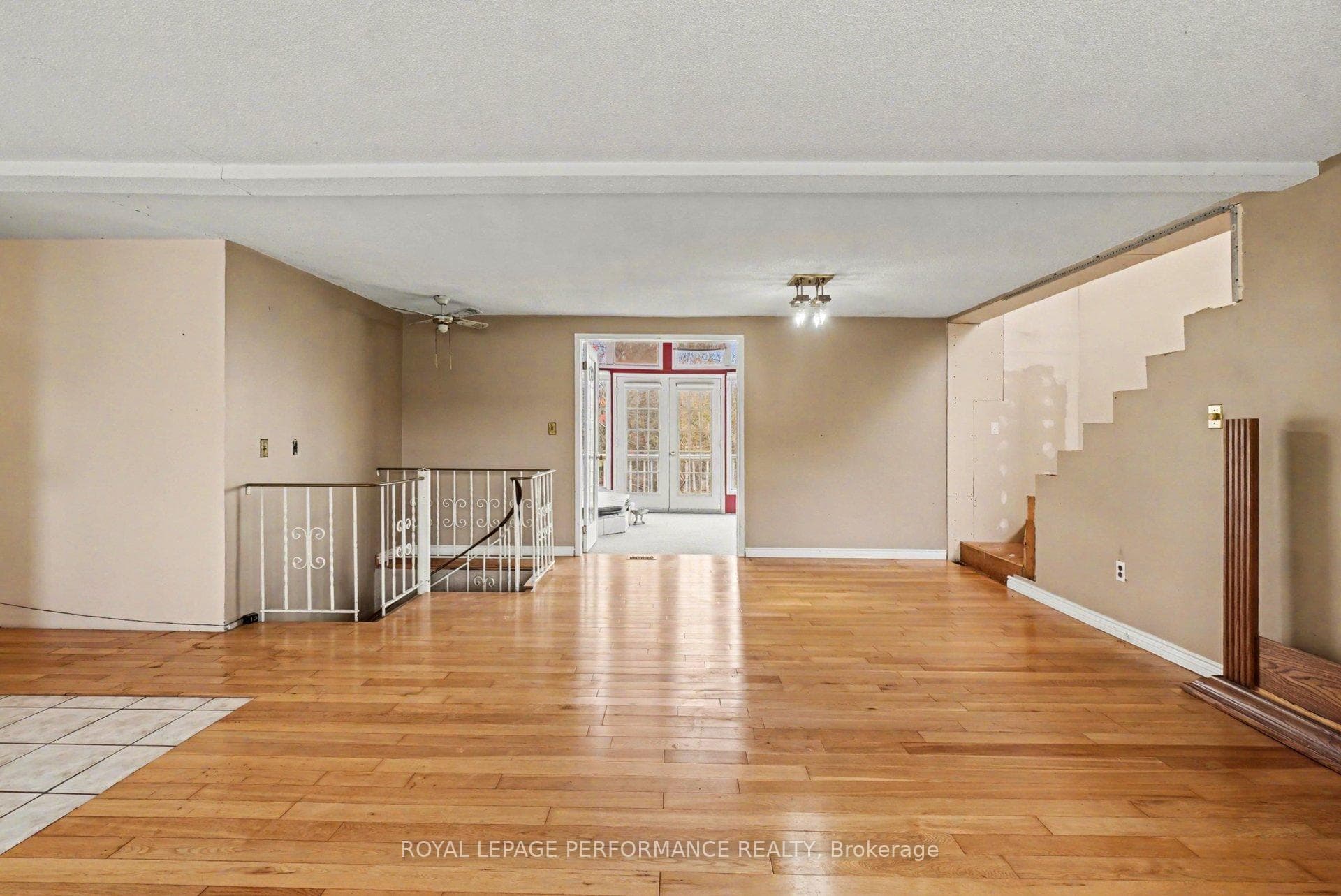 4946 Thunder Road photo 6