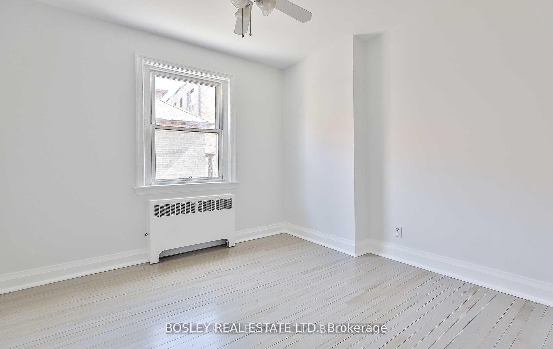 3 Warwick Avenue Unit 1 photo 8