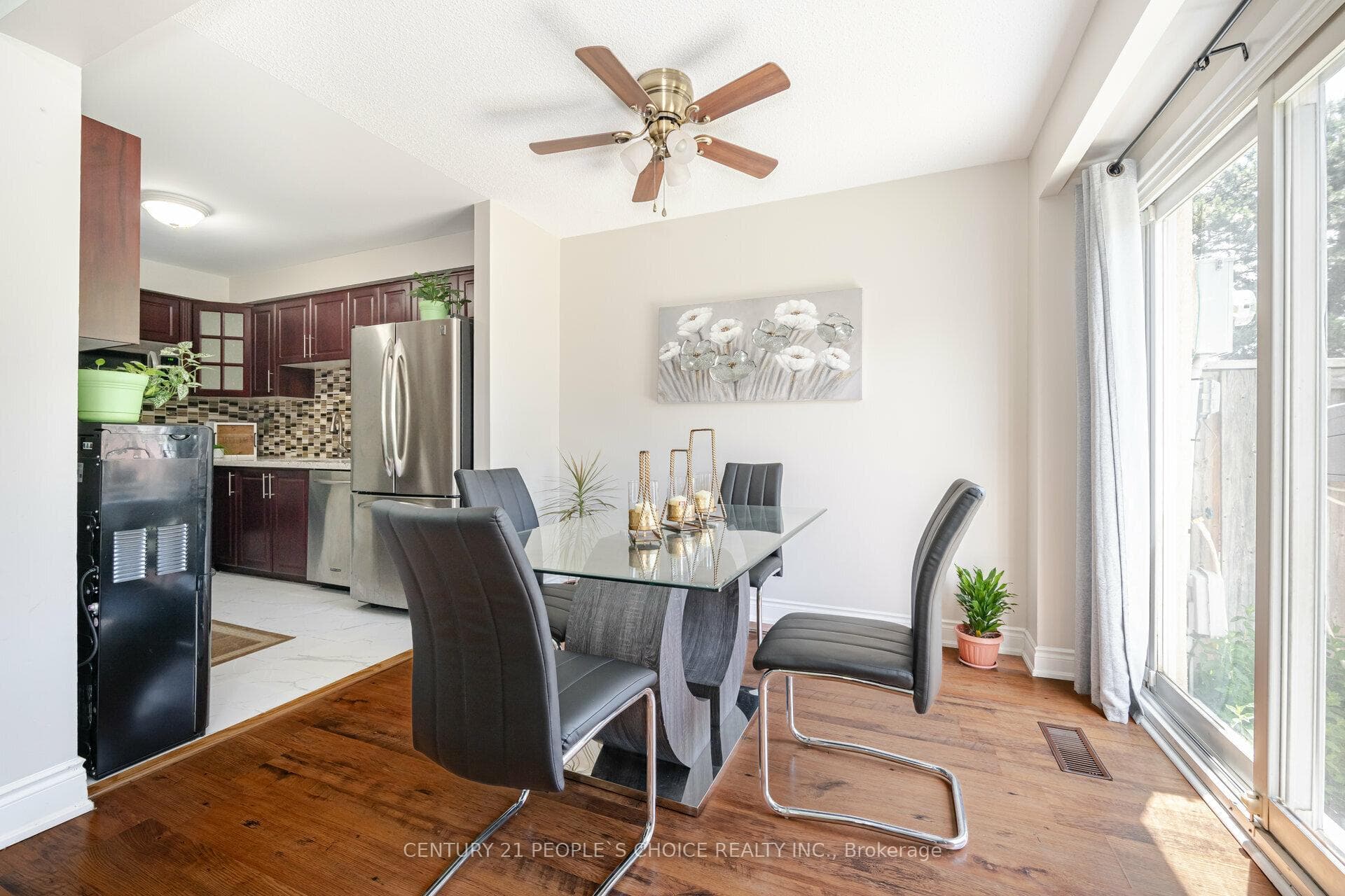 57 Carisbrooke Court photo 10