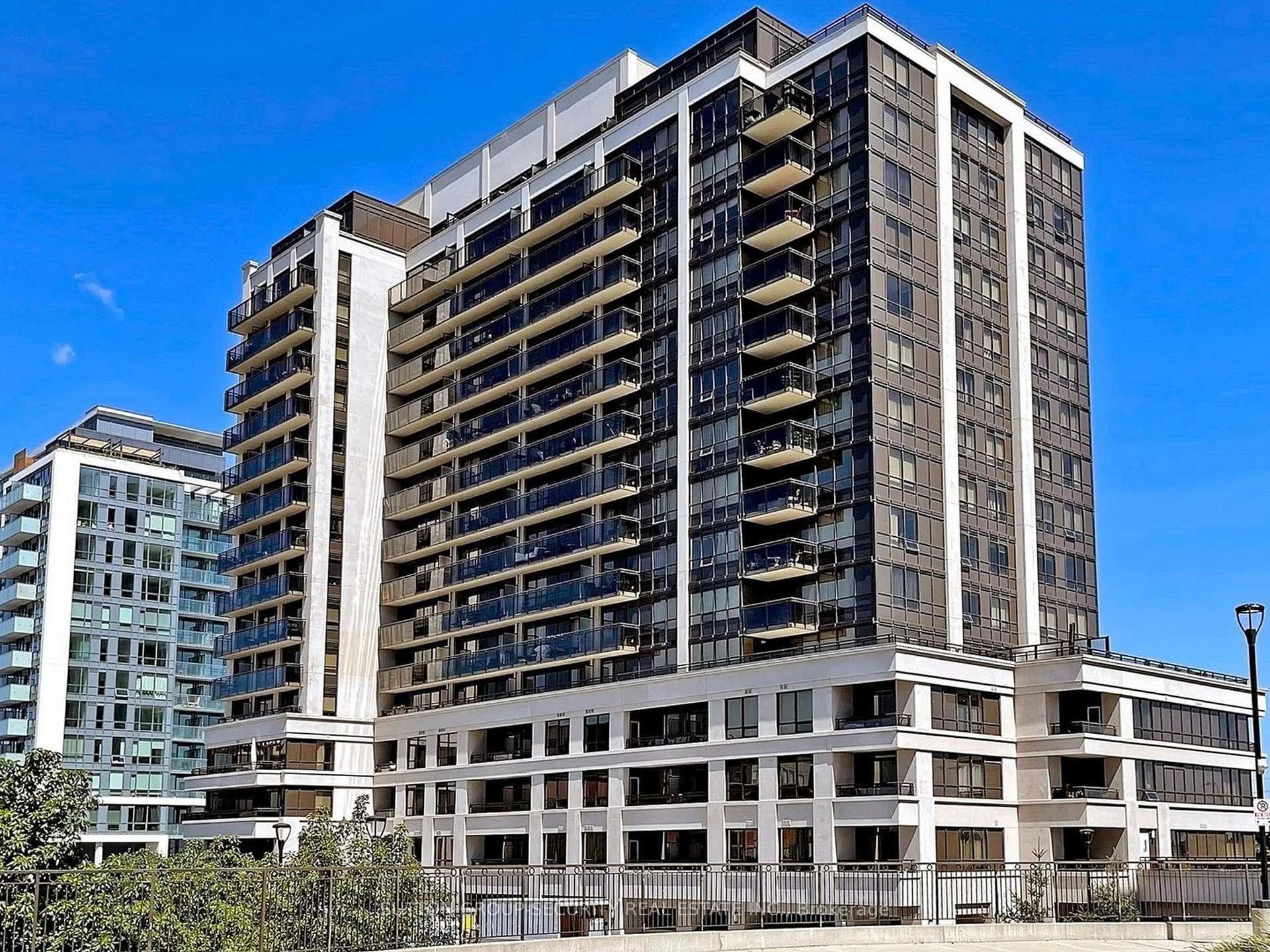 1 De Boers Drive Unit 502 photo 3