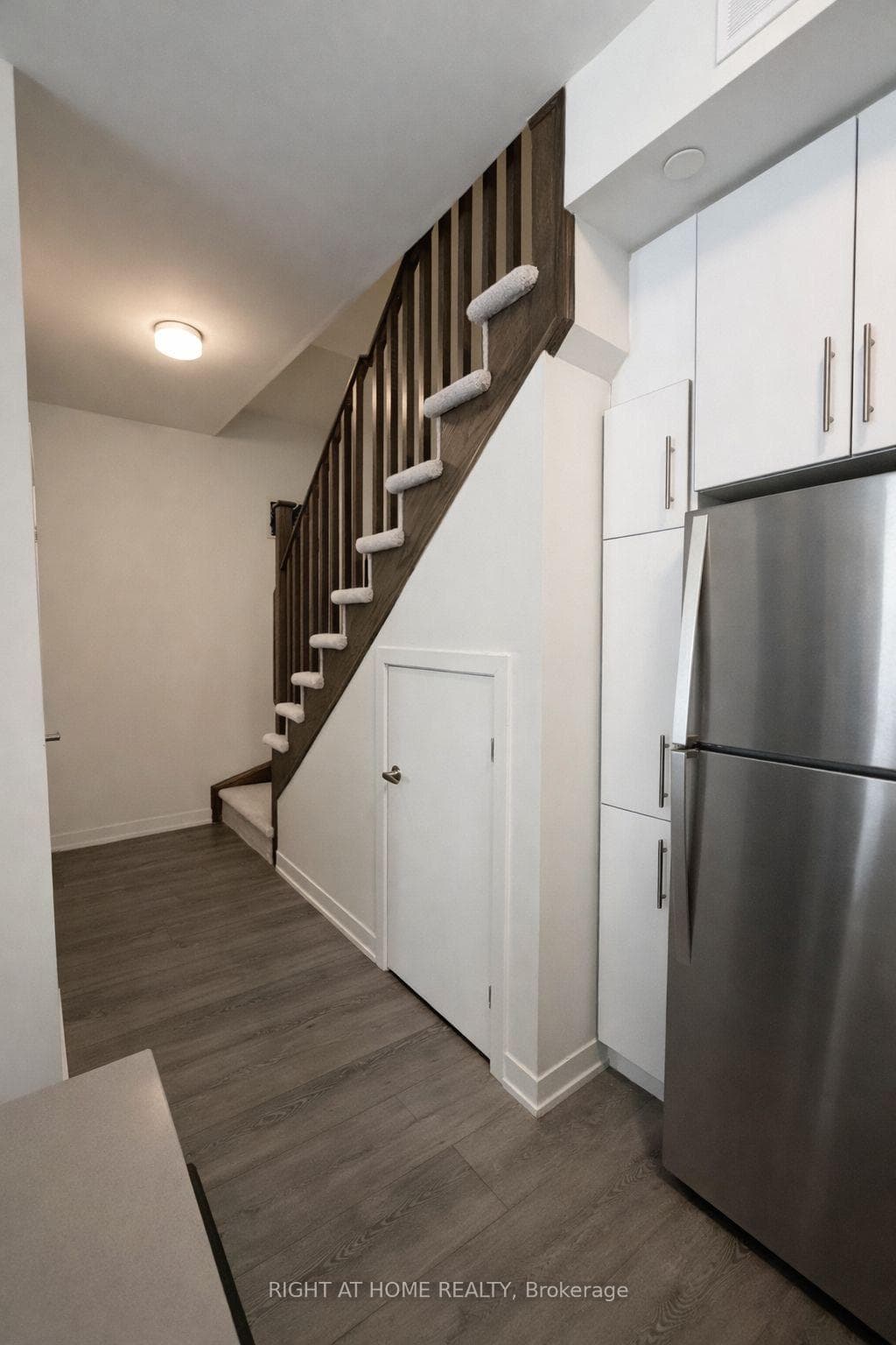 3409 Ridgeway Drive Unit 31 photo 8