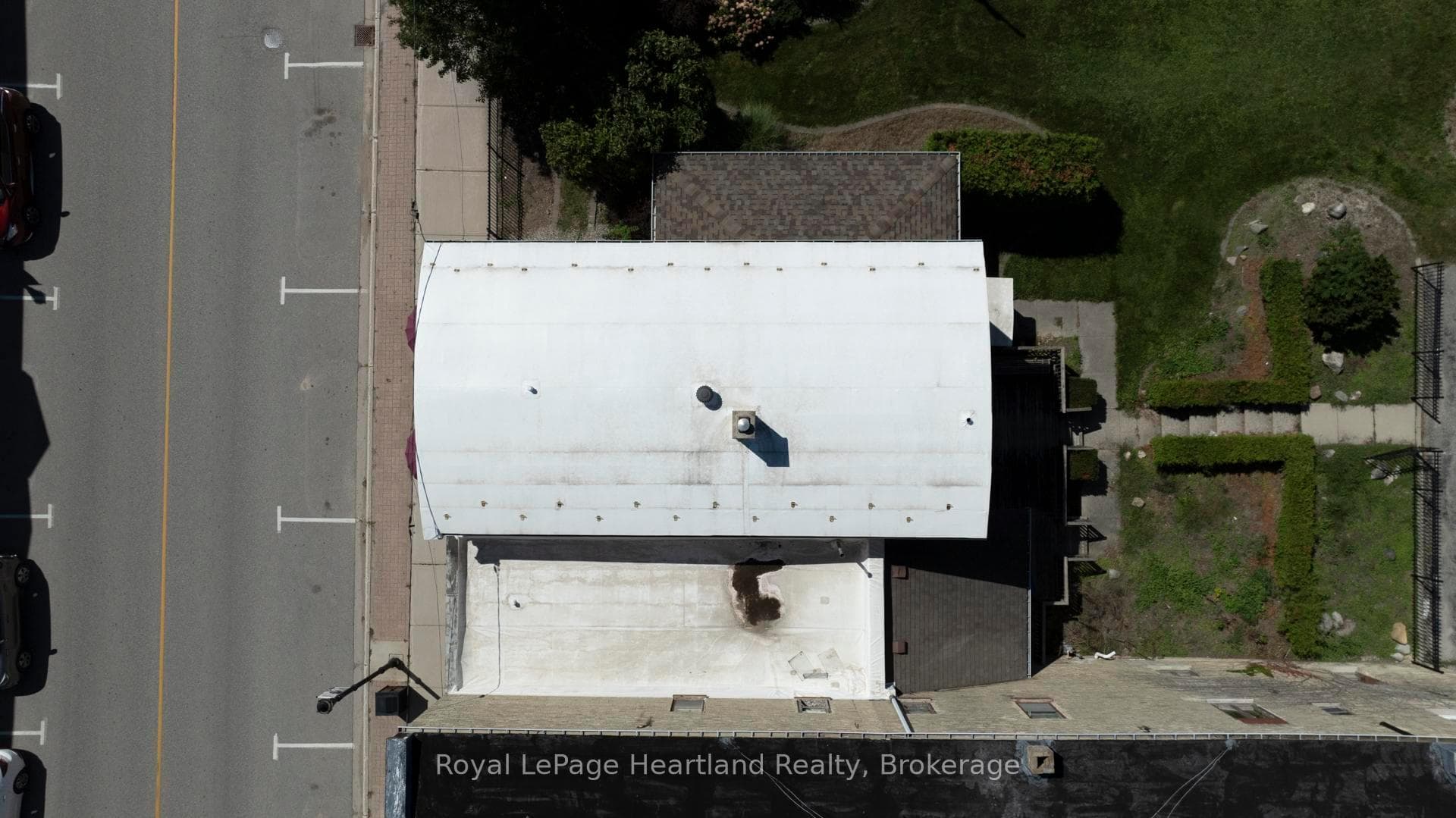 401 QUEEN Street photo 41