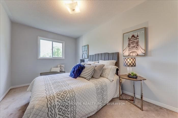 21 Debonair Drive photo 22